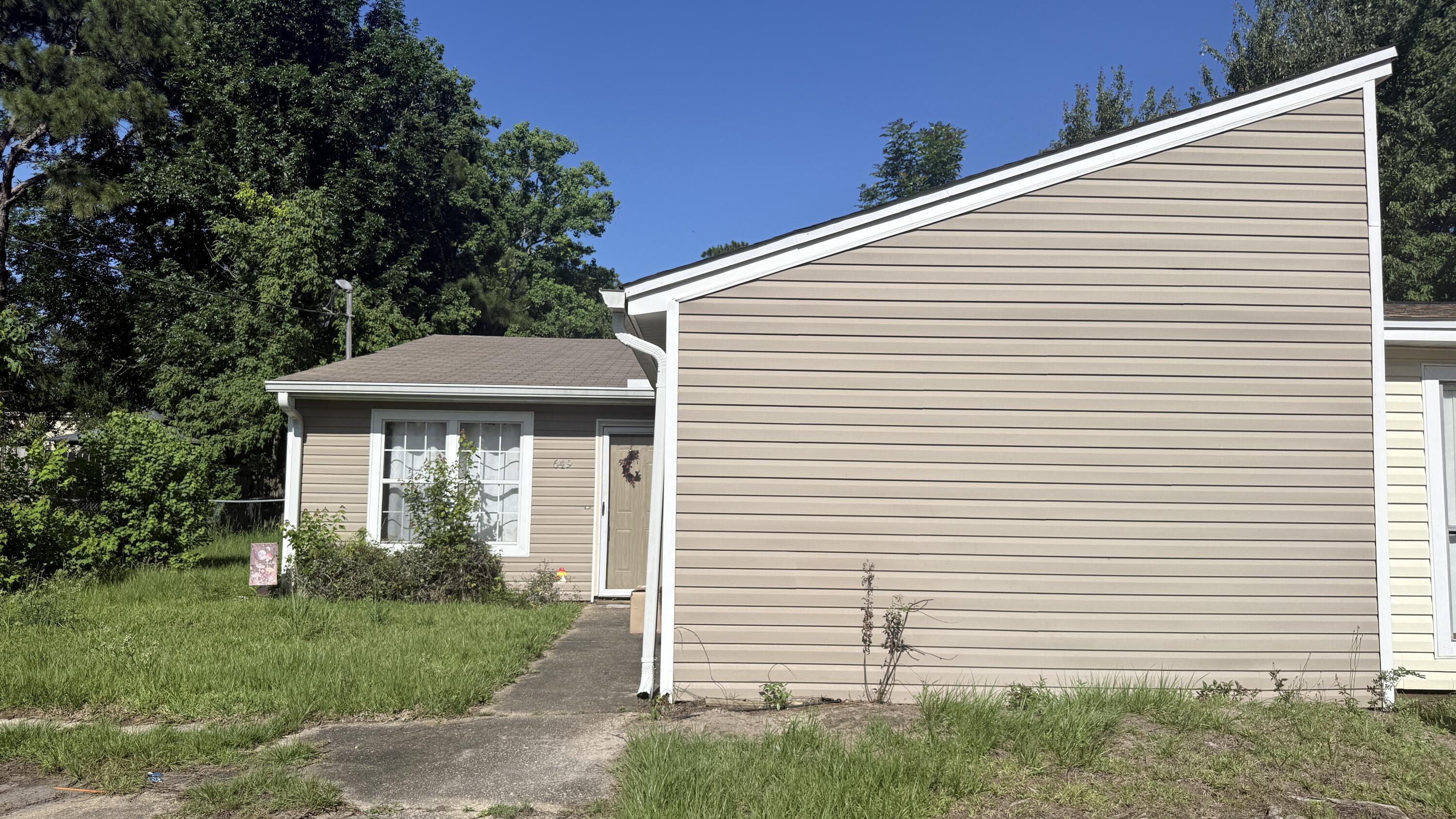 649 Carnathan Court Fort Walton Beach FL 32547