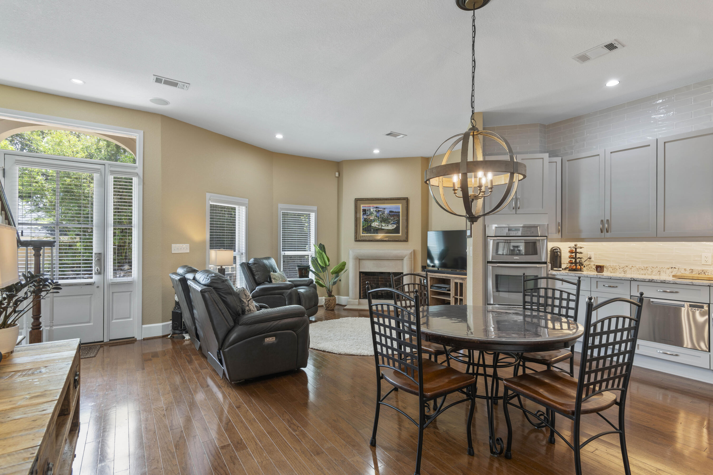207 W Jackson Street Pensacola FL 32501
