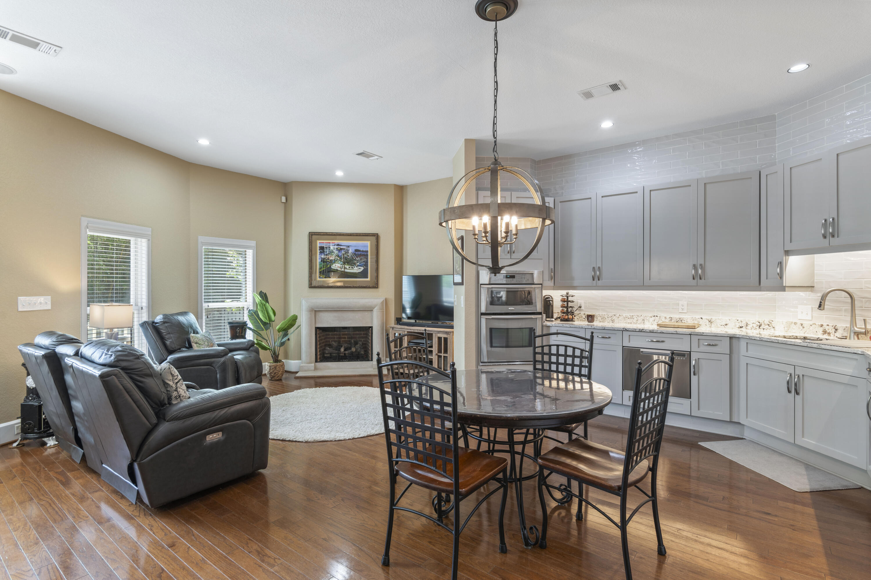 207 W Jackson Street Pensacola FL 32501