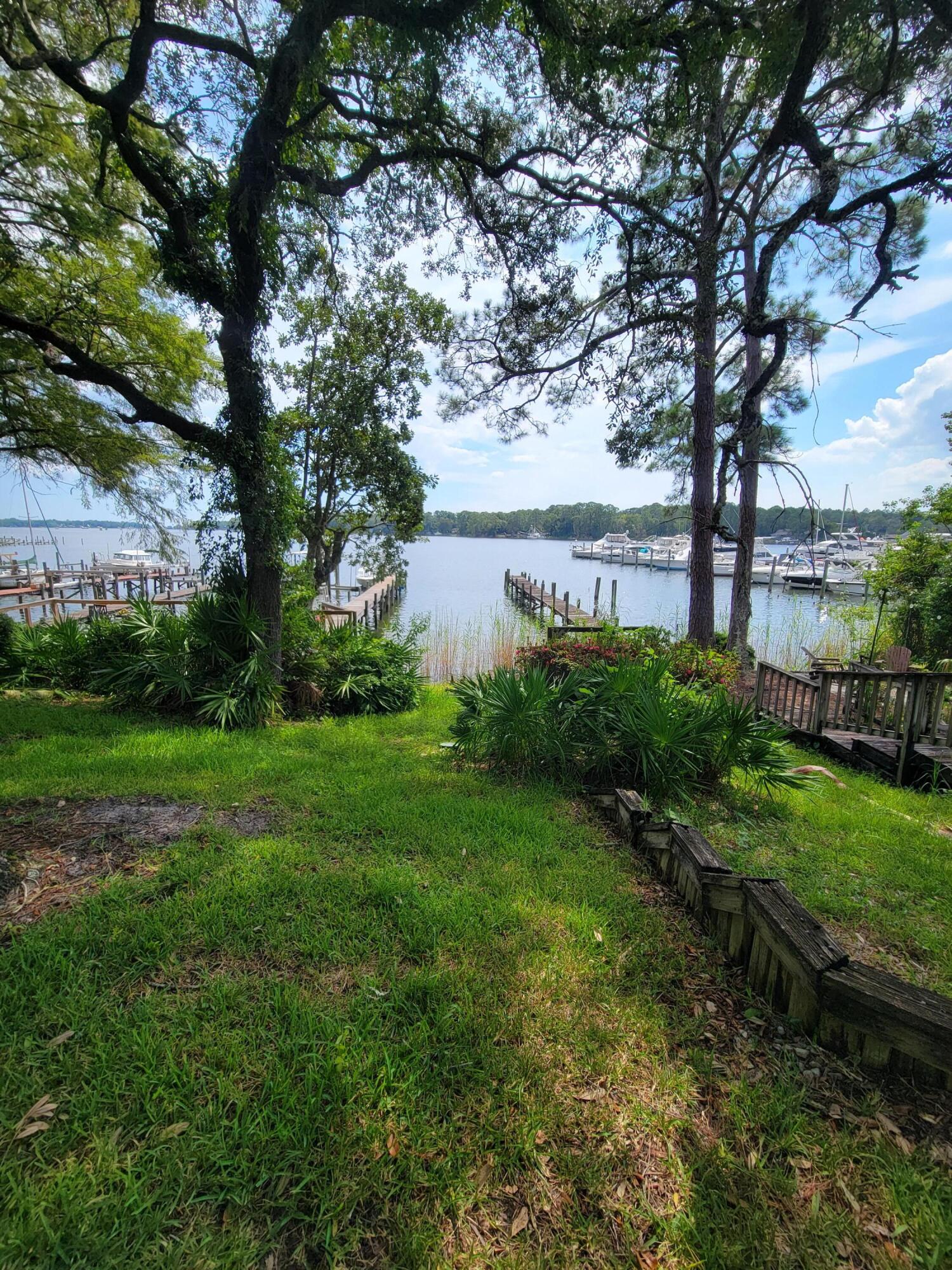 104 Regatta Drive Niceville FL 32578