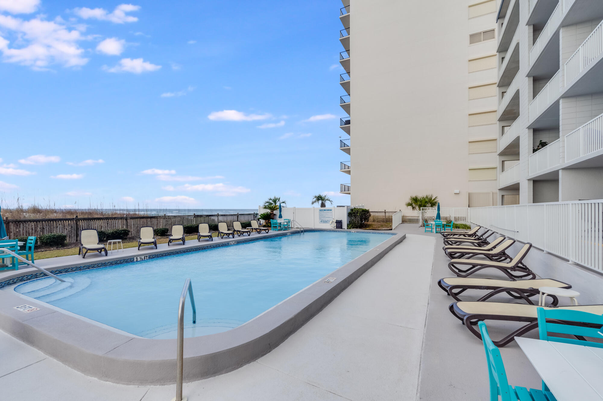 6213 Thomas Drive Panama City Beach FL 32408