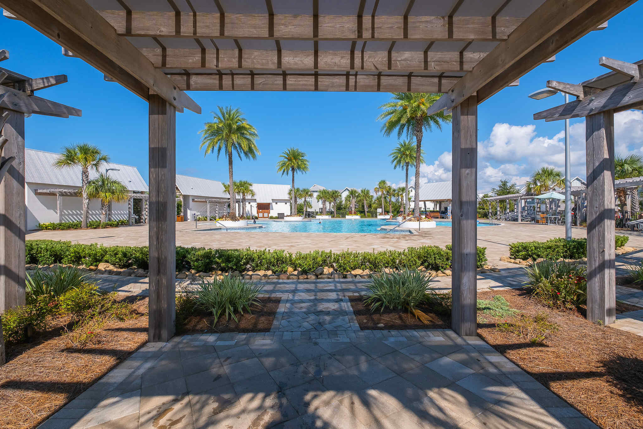 117 W Pine Lands Loop Inlet Beach FL 32461