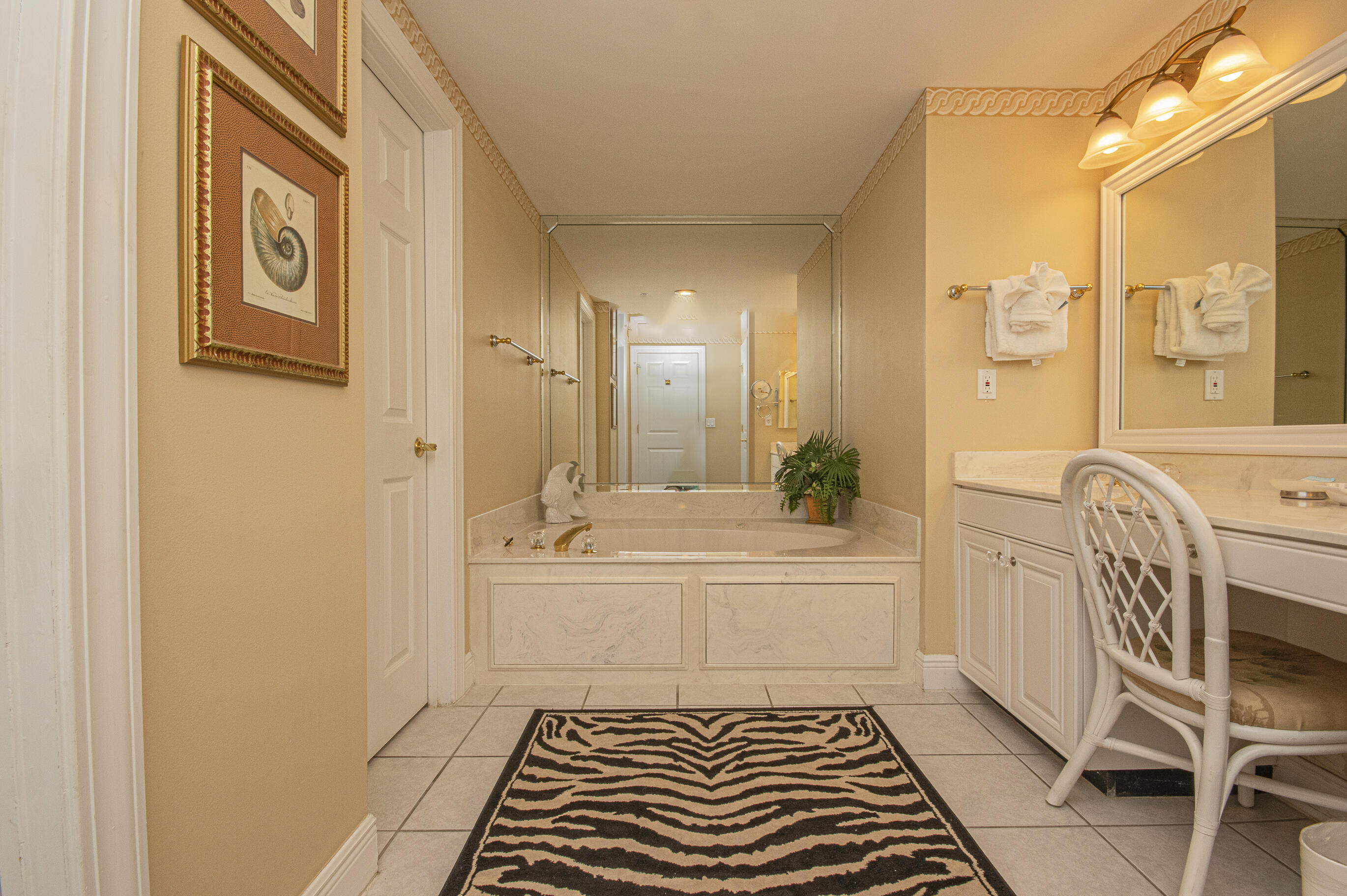 6415 Thomas Drive Panama City Beach FL 32408