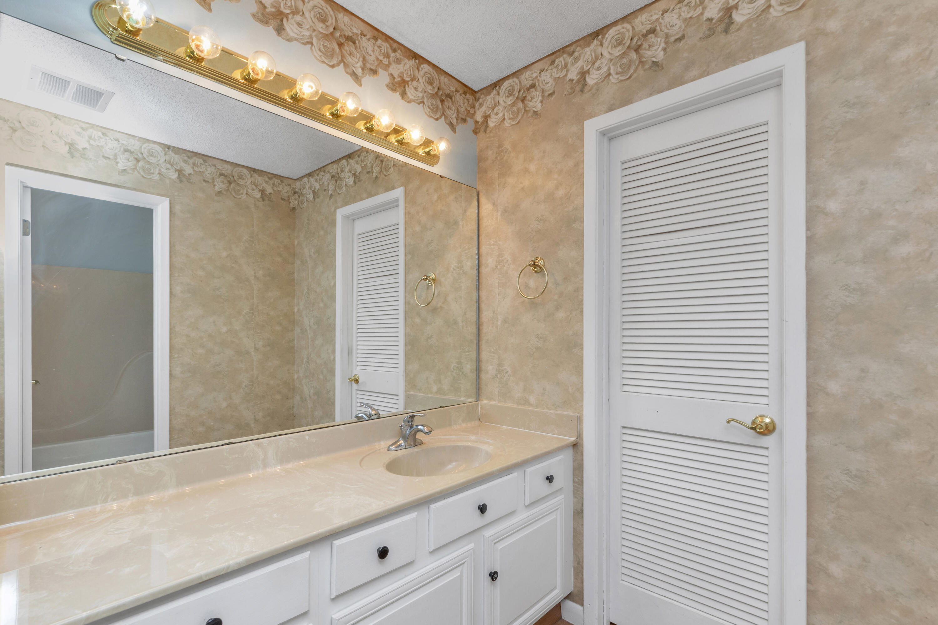 1000 Bay Drive Niceville FL 32578