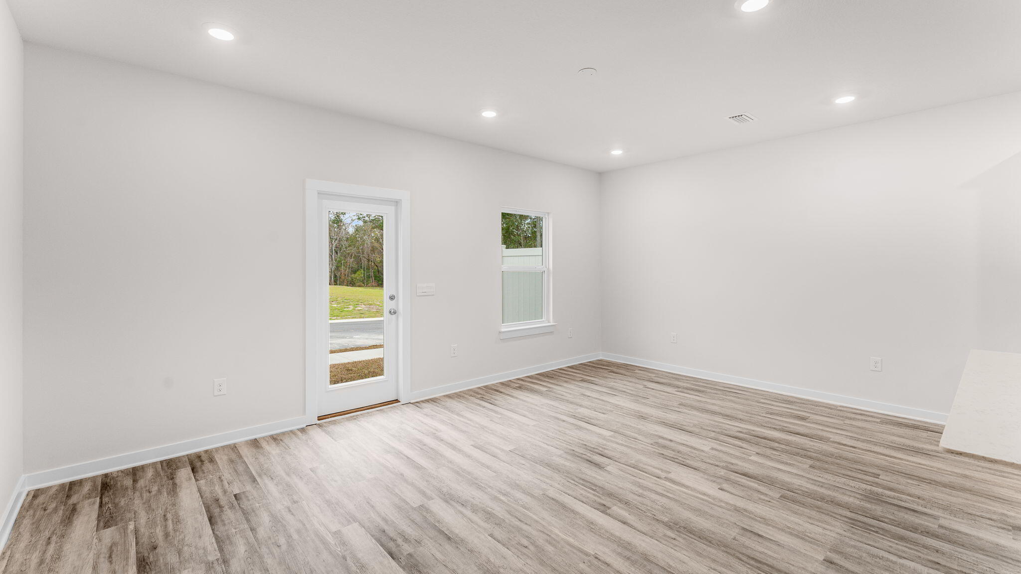 25 S Main Deck Drive Freeport FL 32439