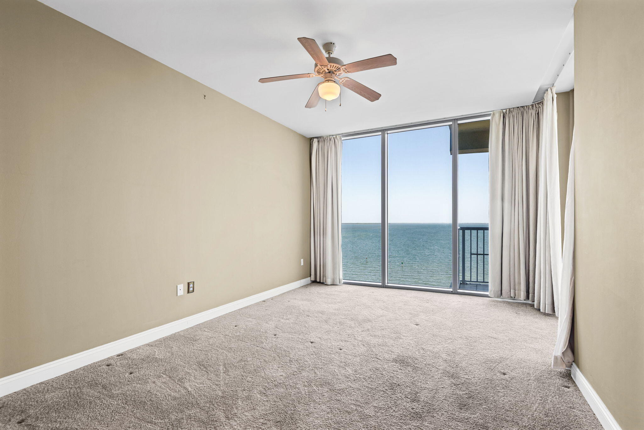 6422 W Highway 98 Panama City Beach FL 32407
