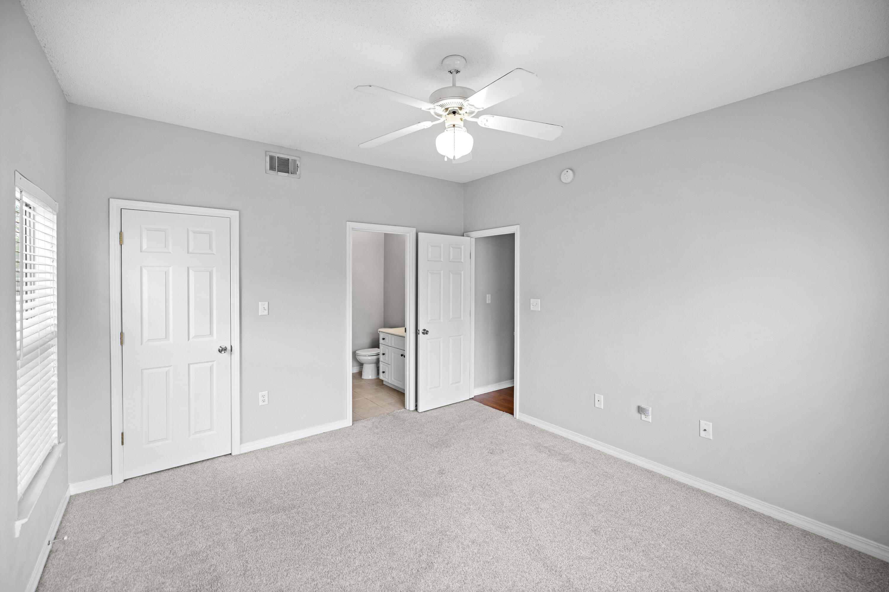 1501 N Partin Drive Niceville FL 32578