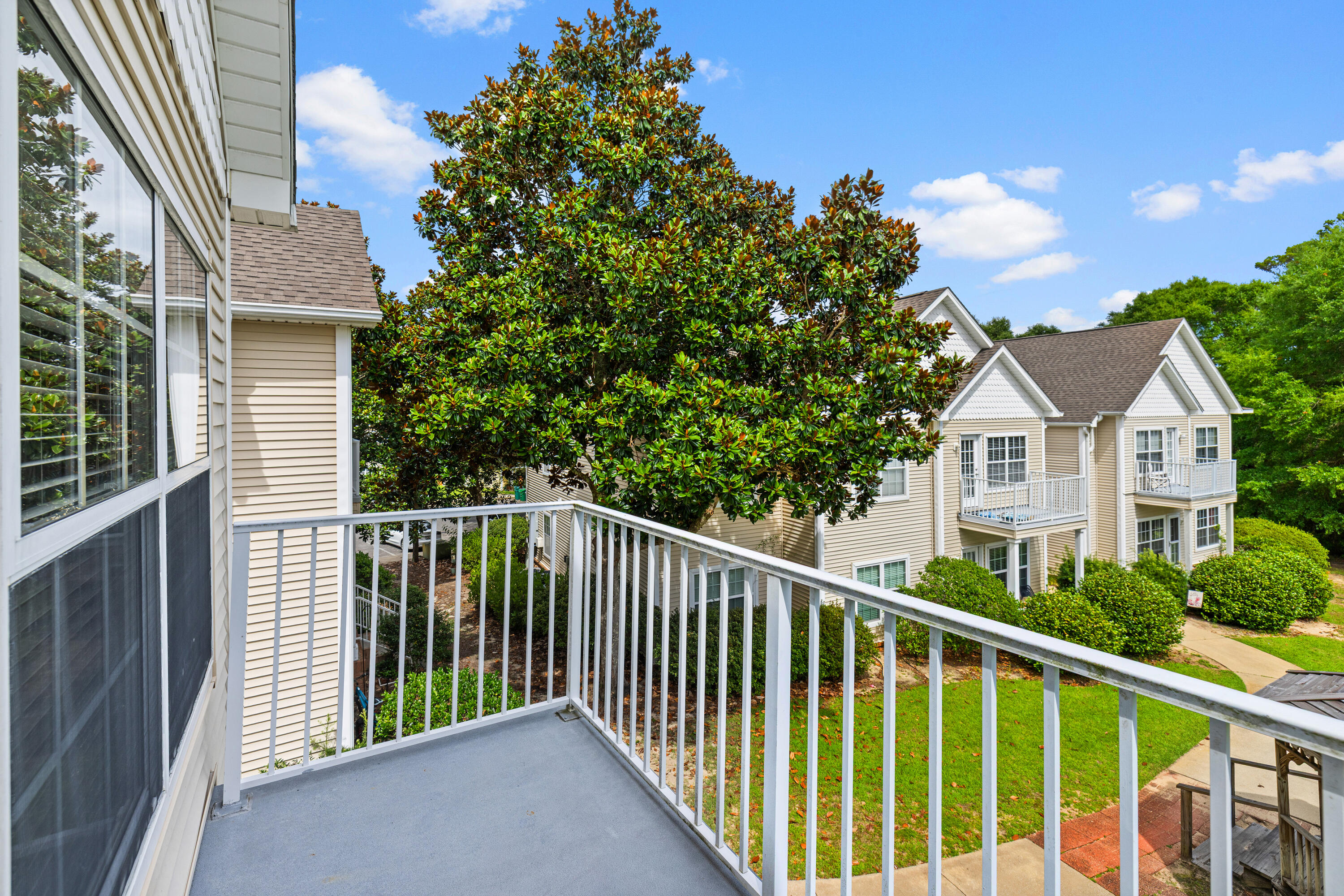 1501 N Partin Drive Niceville FL 32578
