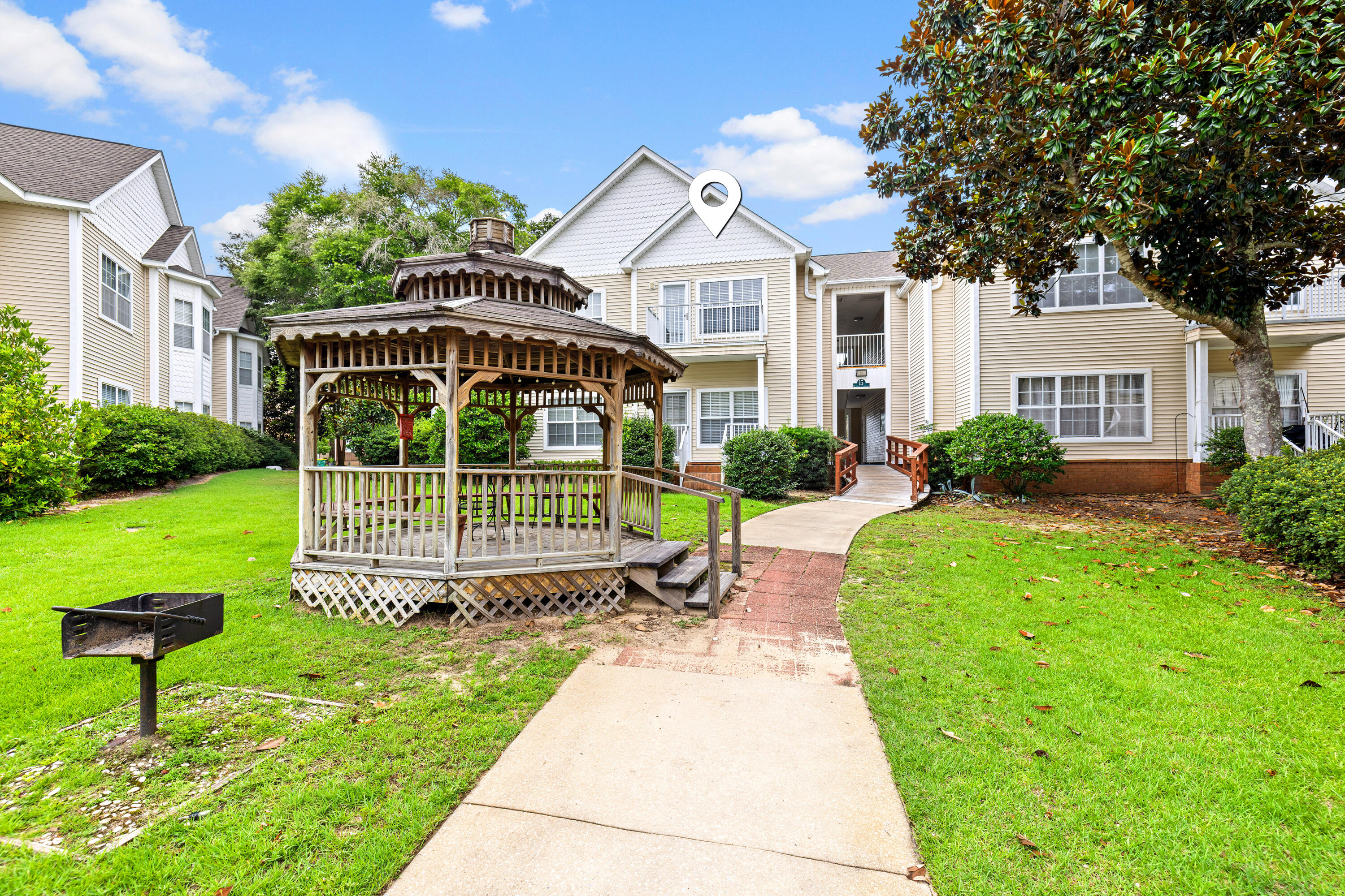 1501 N Partin Drive Niceville FL 32578
