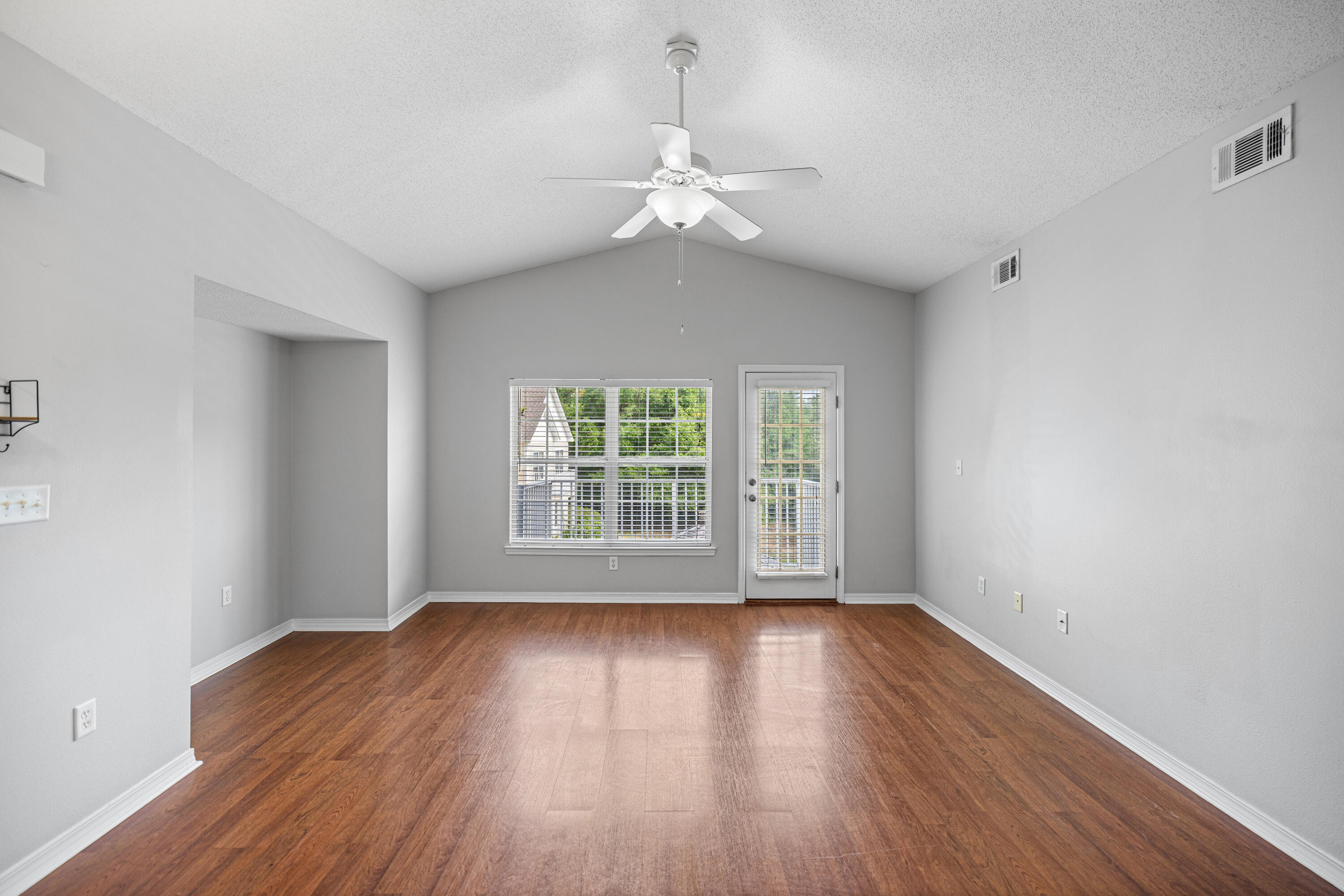 1501 N Partin Drive Niceville FL 32578