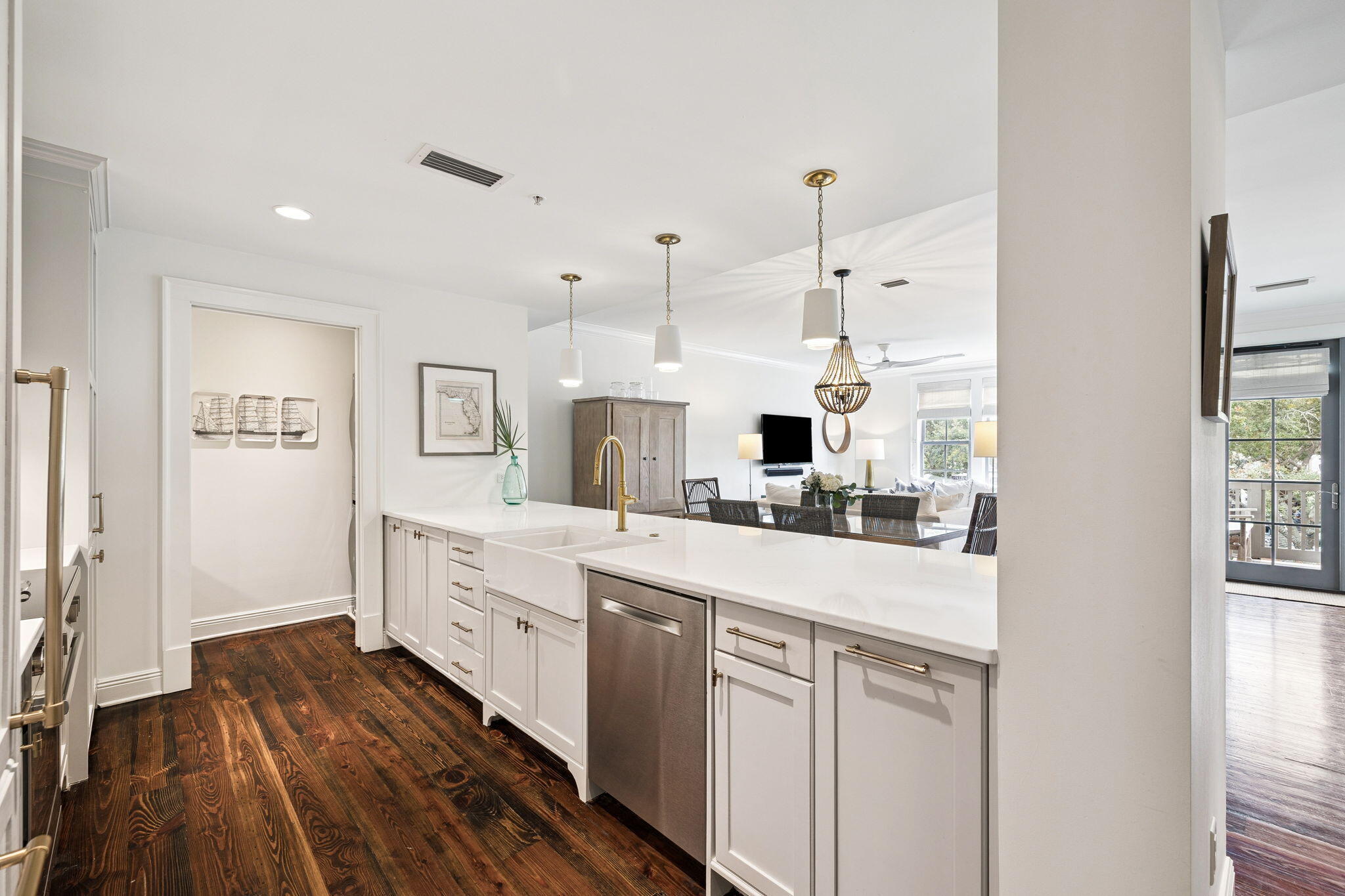 104 N Barrett Square Rosemary Beach FL 32461