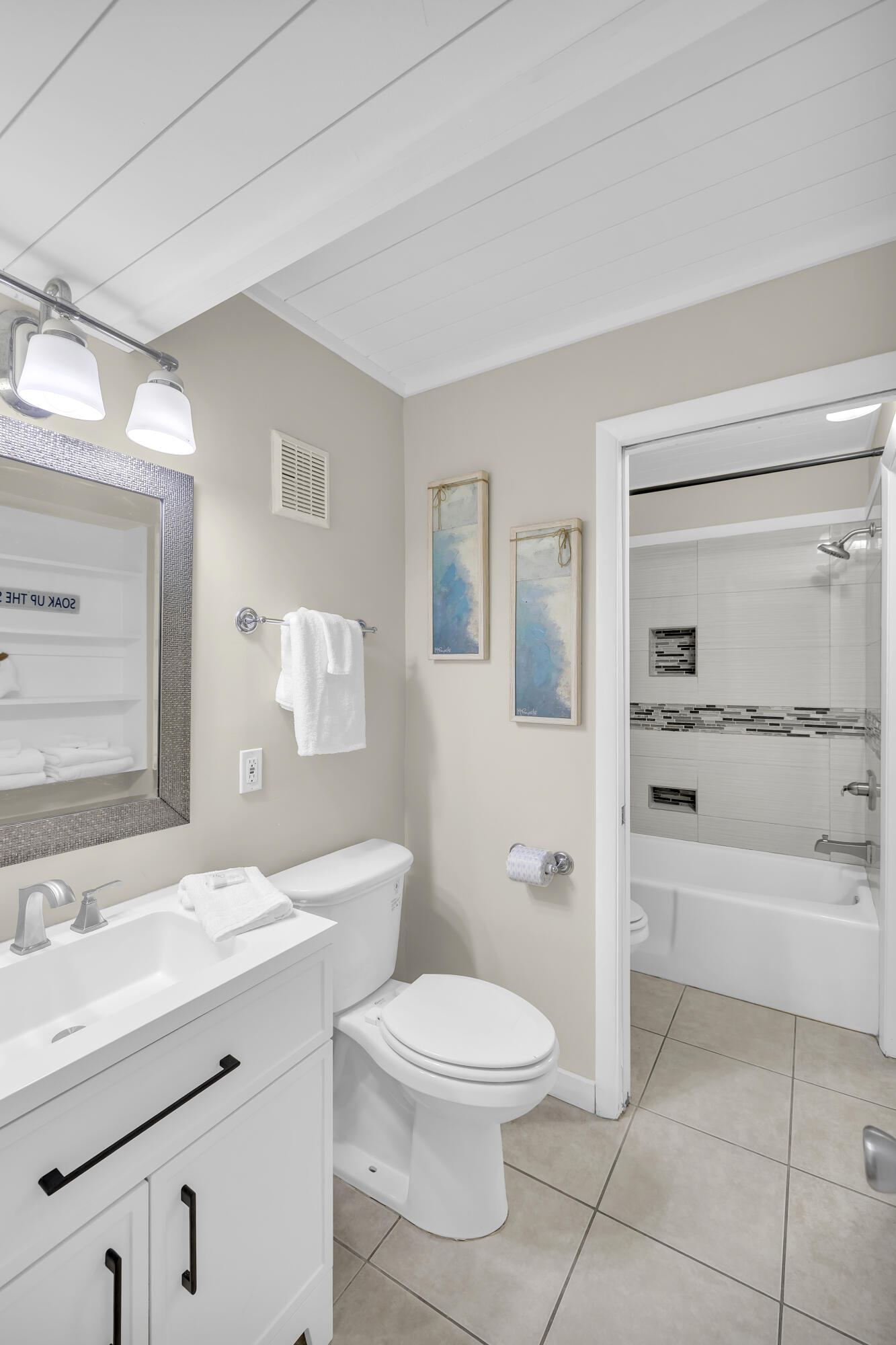 8743 Thomas Drive Panama City Beach FL 32408