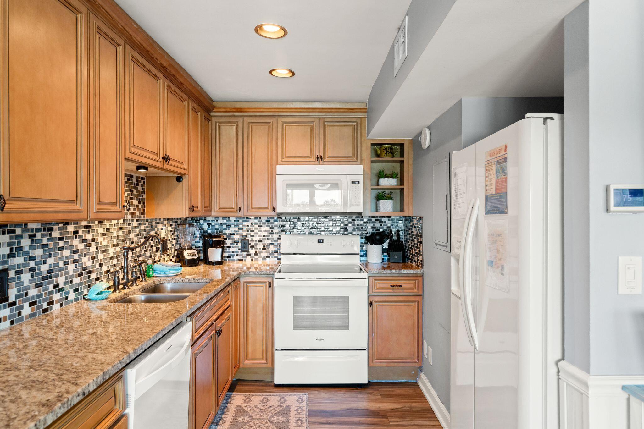 5717 Thomas Drive Panama City Beach FL 32408