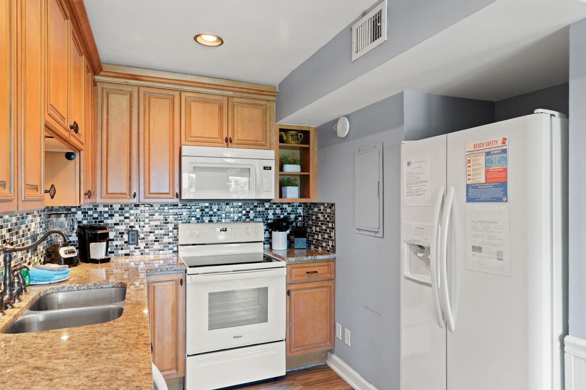 5717 Thomas Drive Panama City Beach FL 32408