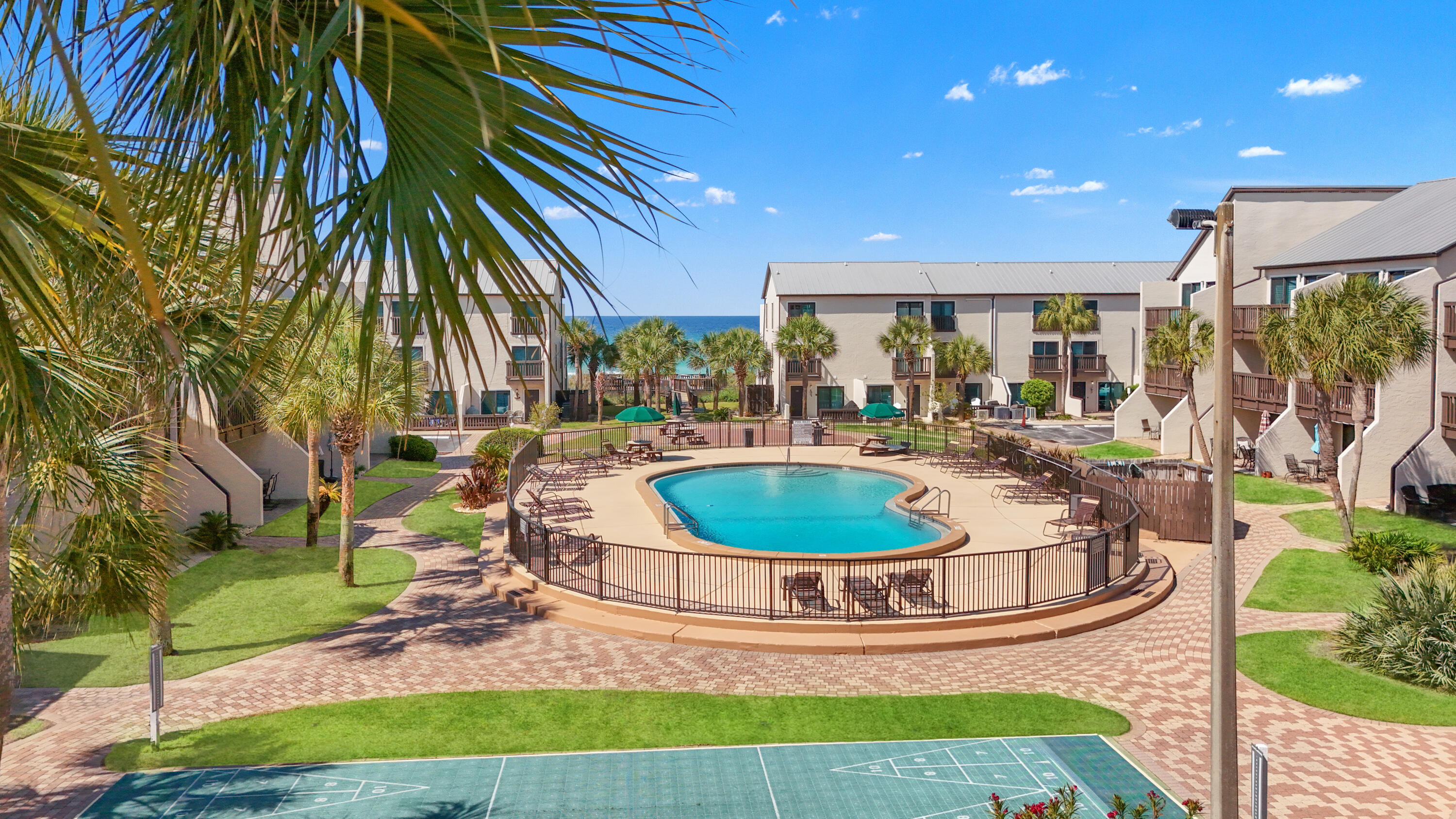 5717 Thomas Drive Panama City Beach FL 32408