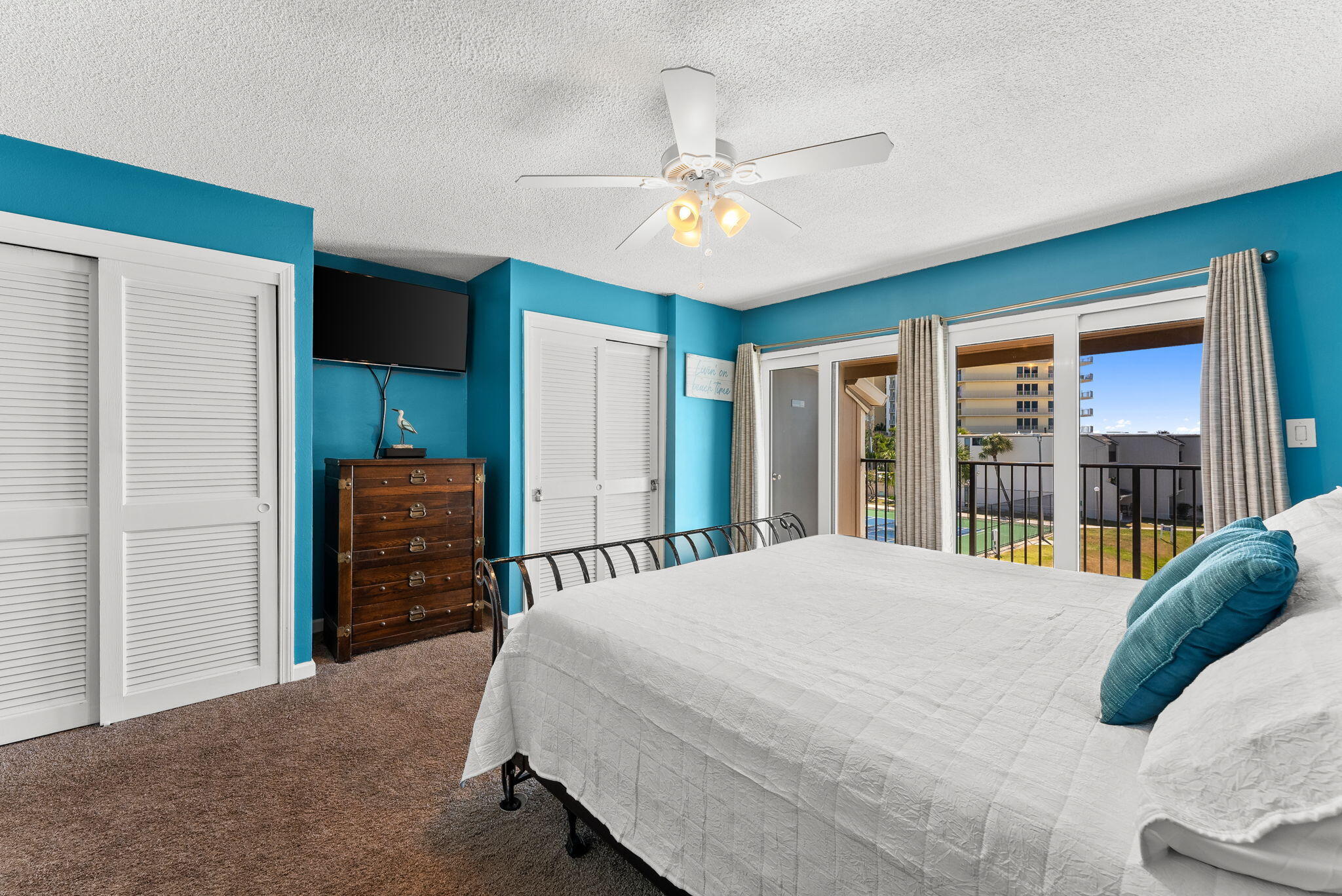 8727 Thomas Drive Panama City Beach FL 32408