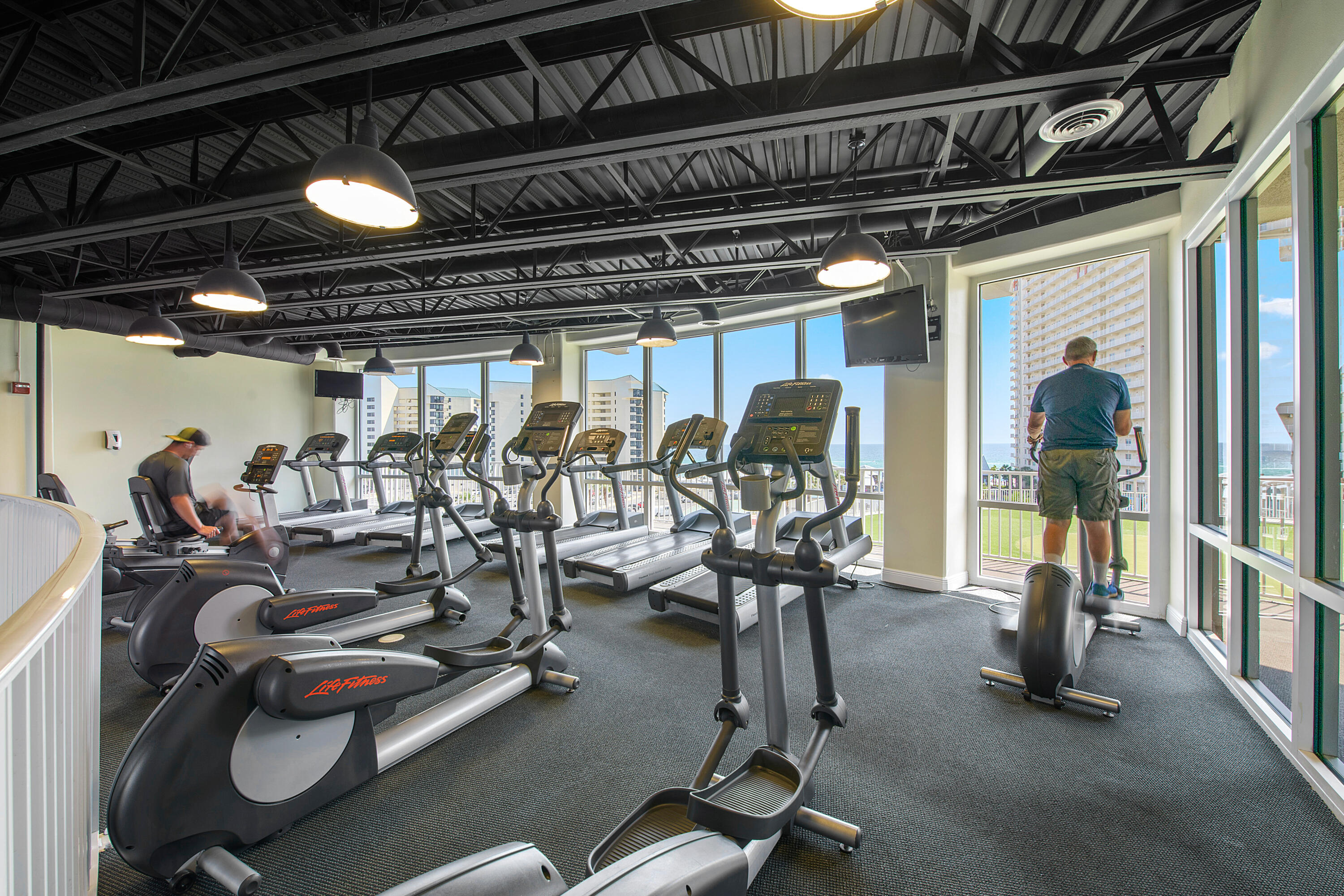 9902 S Thomas Drive Panama City Beach FL 32408