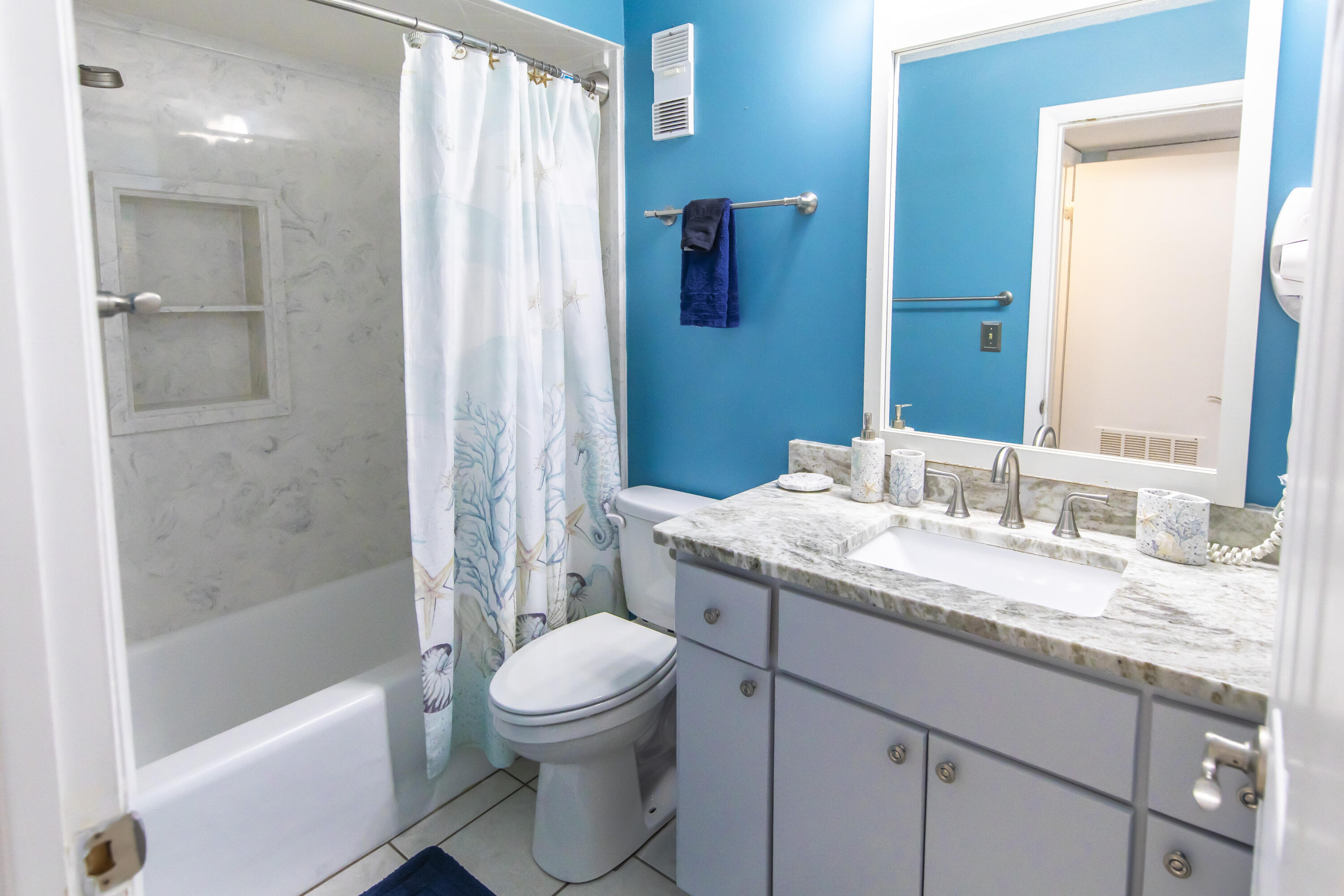 5801 Thomas Drive Panama City Beach FL 32408