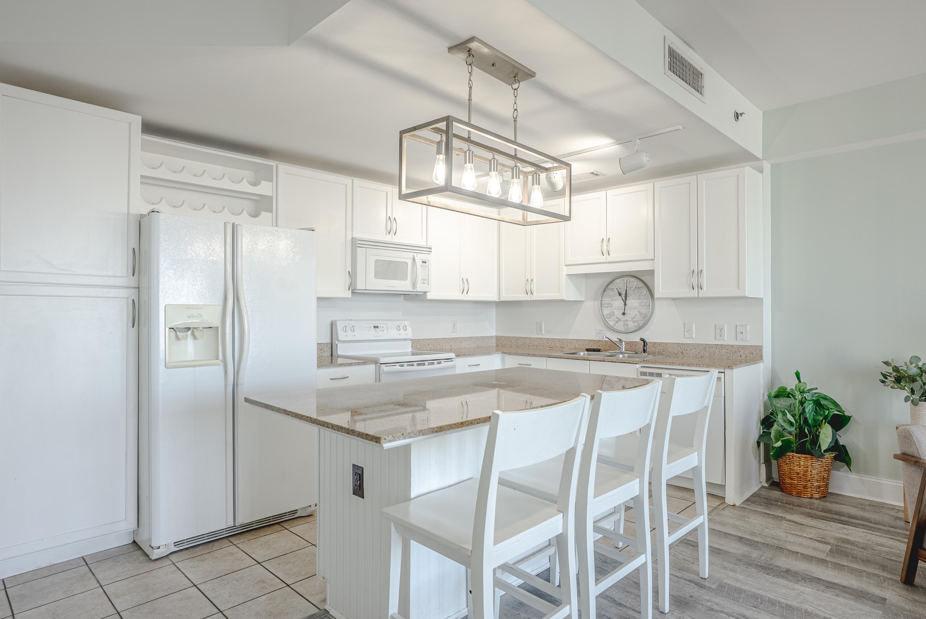 9860 S Thomas Drive Panama City Beach FL 32408