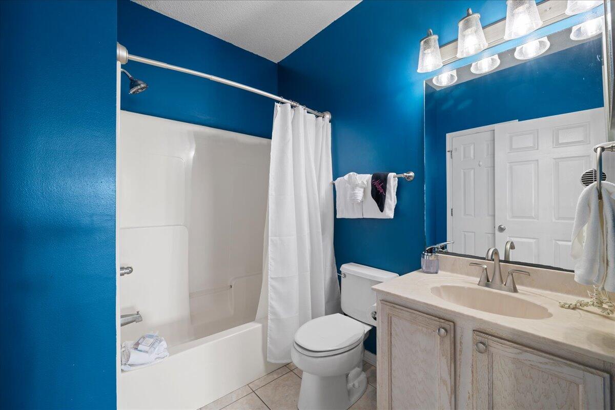 1995 Devmor Court Fort Walton Beach FL 32548