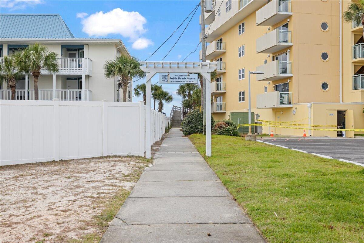 1995 Devmor Court Fort Walton Beach FL 32548