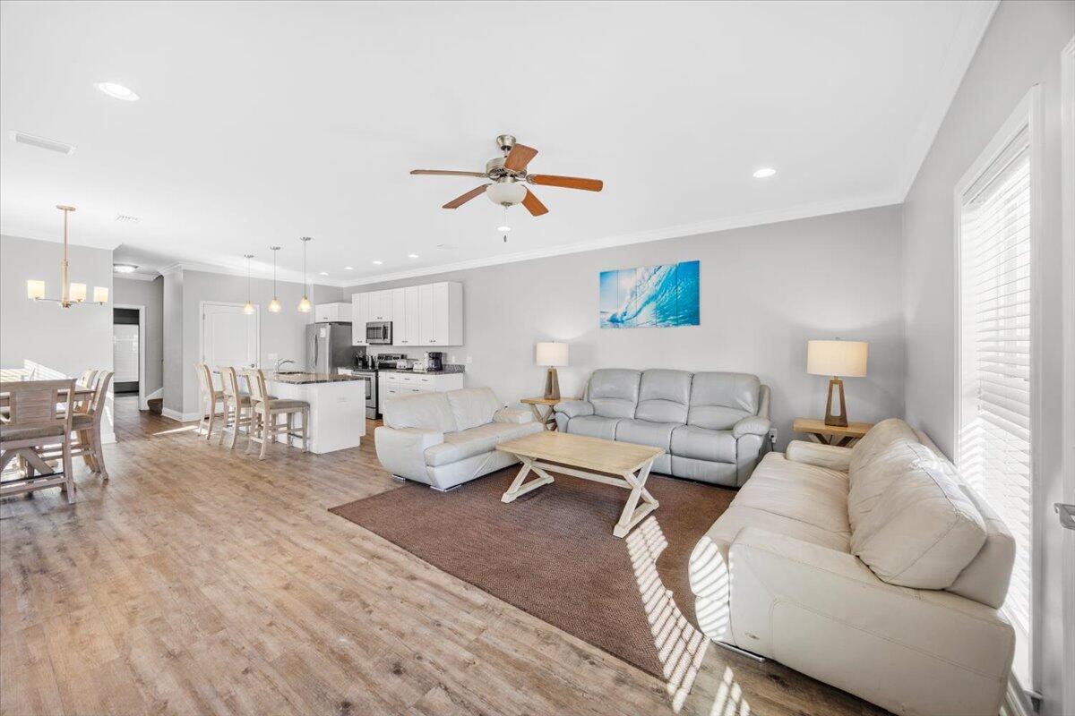 6006 Thomas Drive Panama City Beach FL 32408