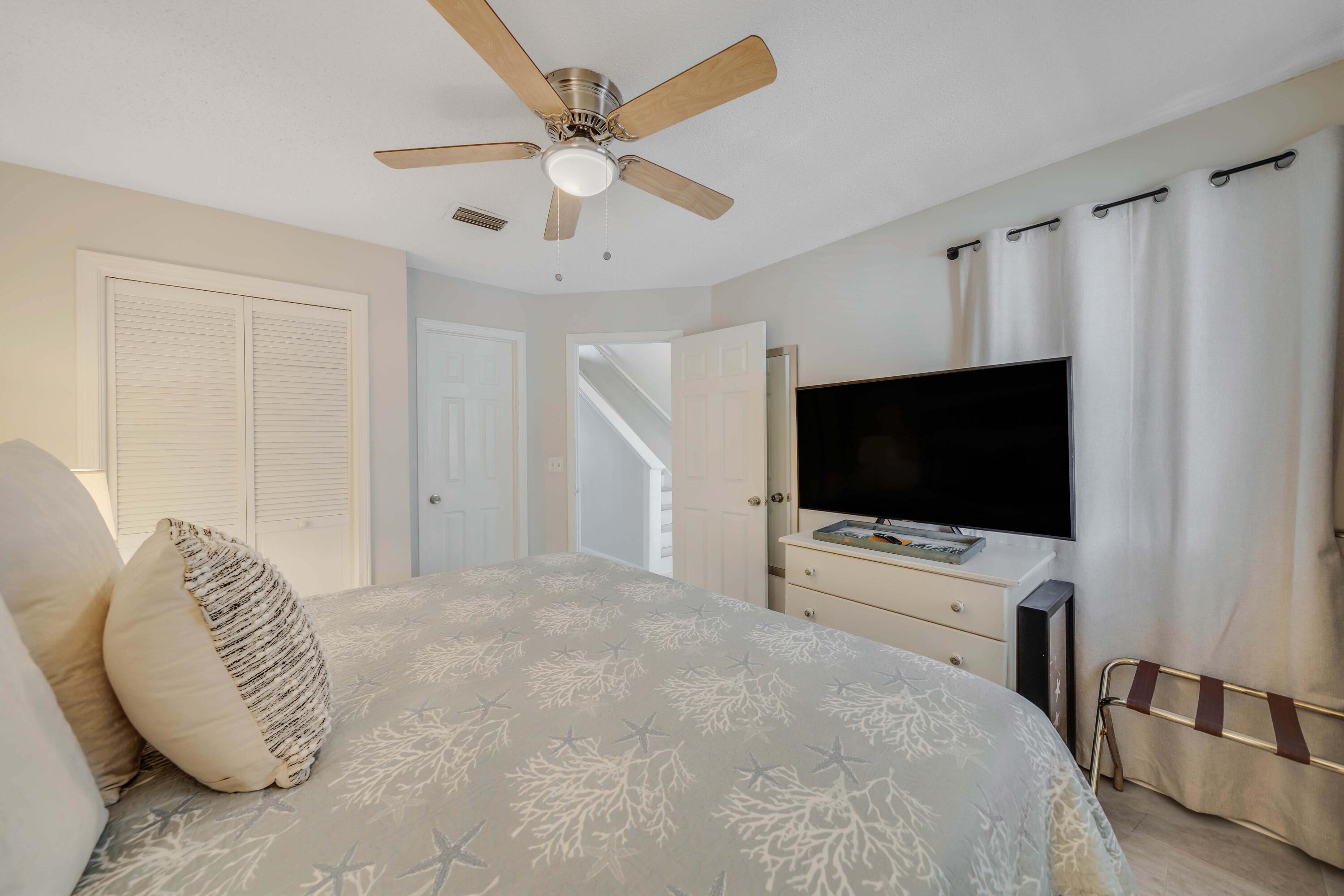 8730 Thomas Drive Panama City Beach FL 32408