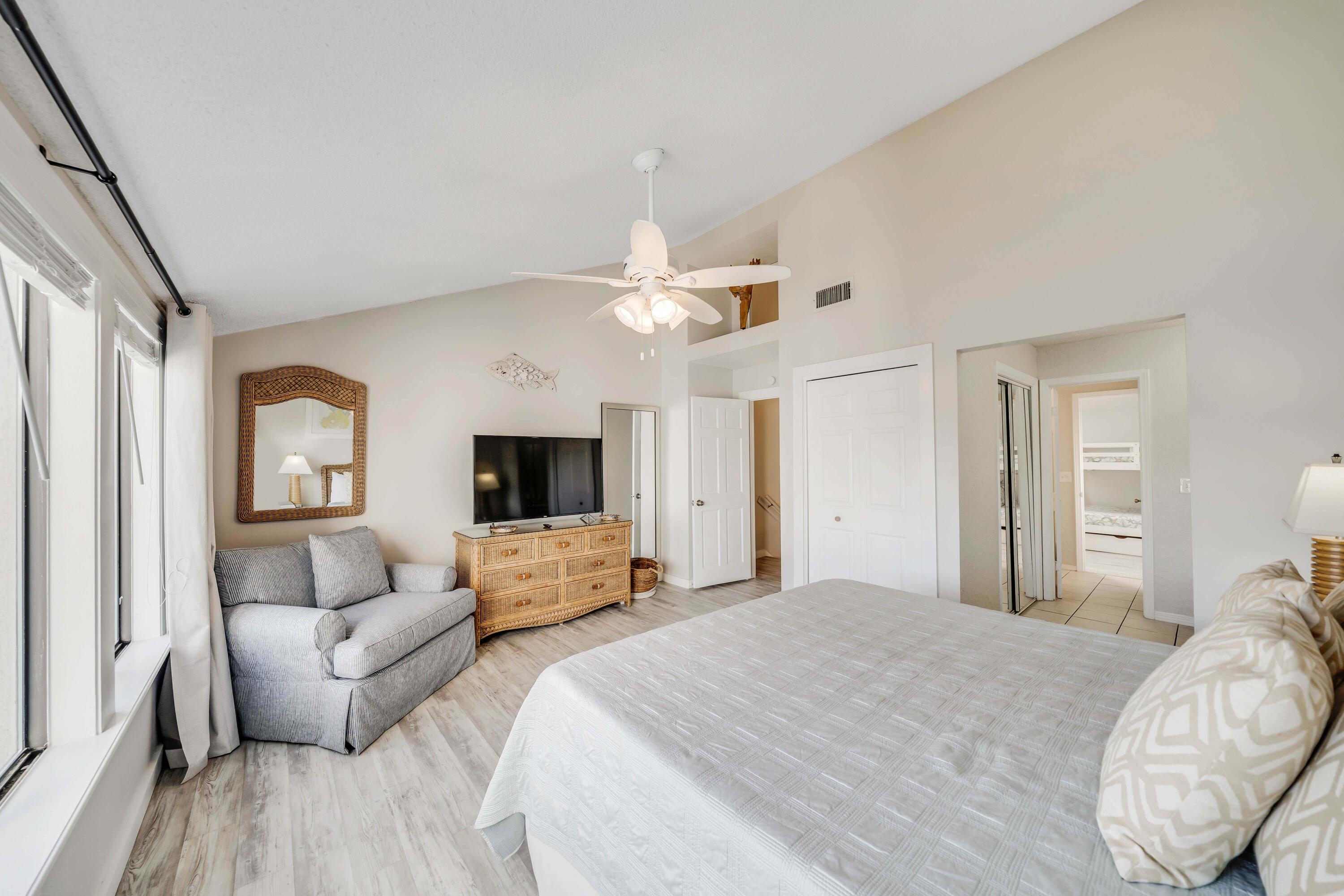8730 Thomas Drive Panama City Beach FL 32408