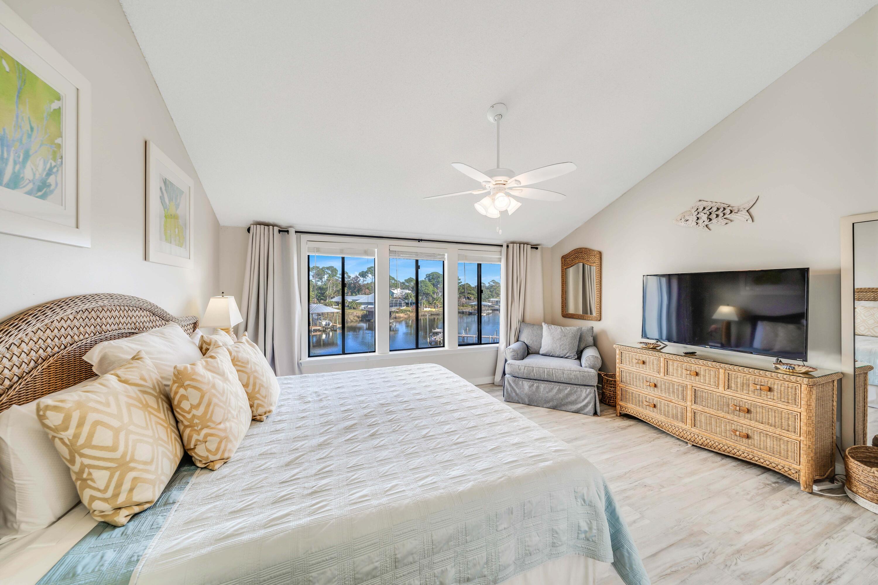 8730 Thomas Drive Panama City Beach FL 32408