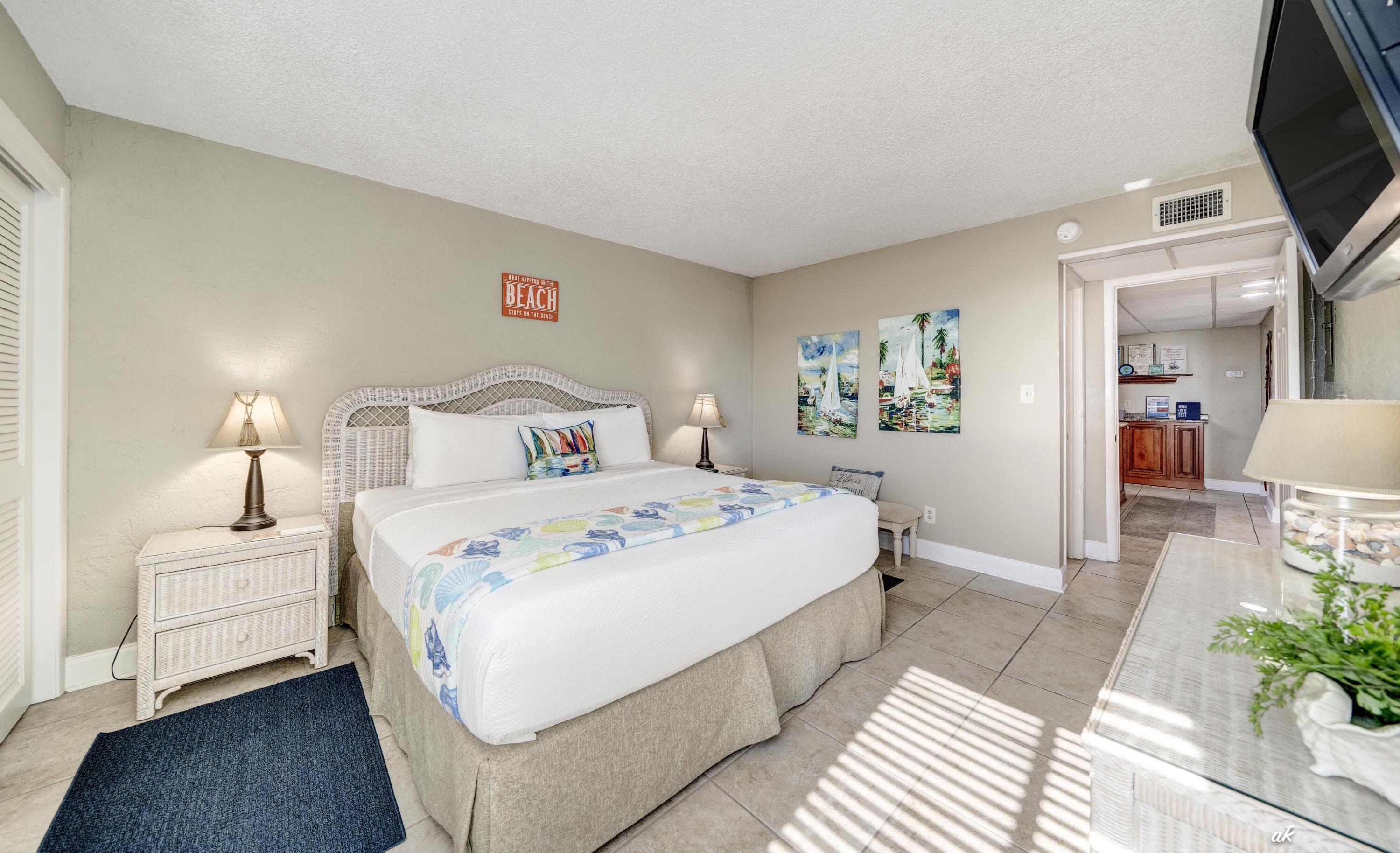 8727 Thomas Drive Panama City Beach FL 32408