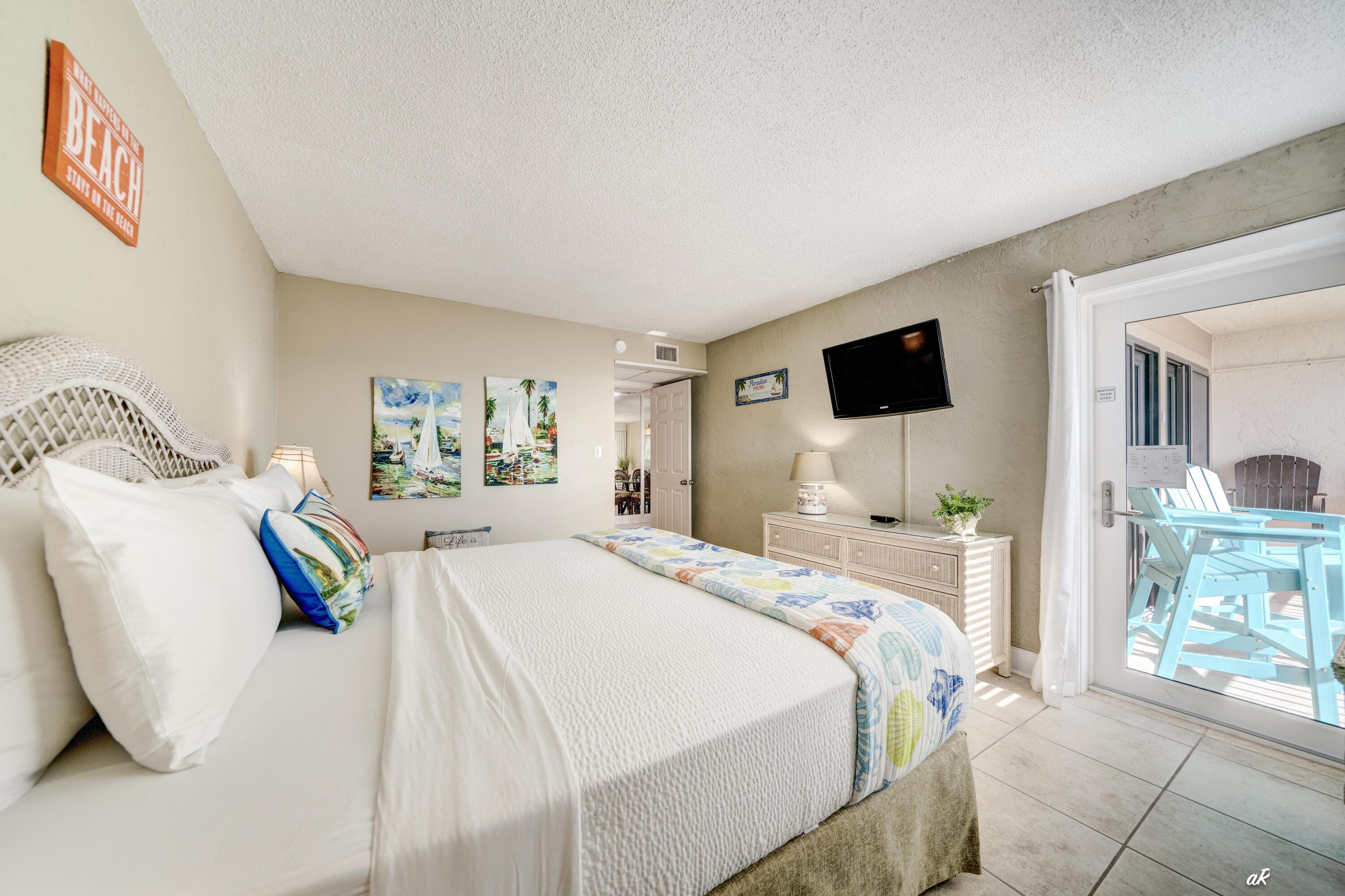 8727 Thomas Drive Panama City Beach FL 32408