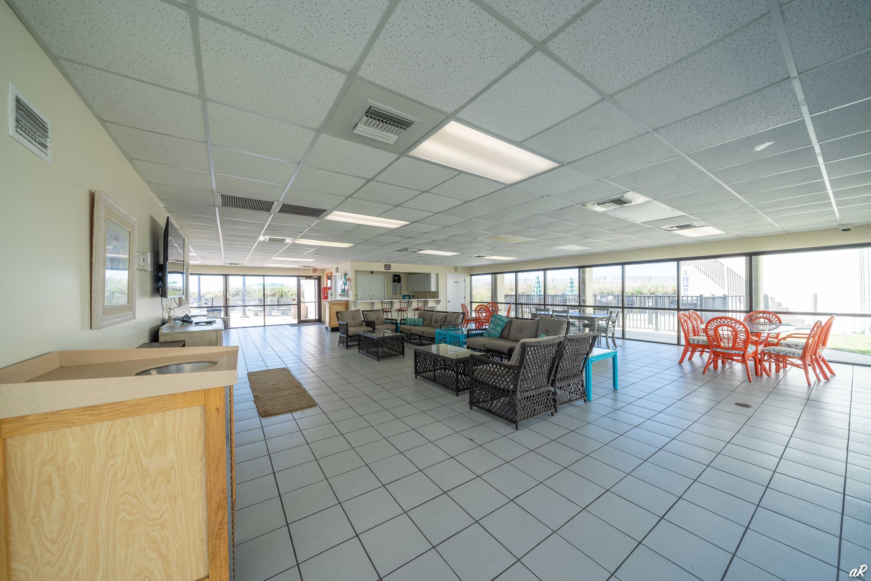 8727 Thomas Drive Panama City Beach FL 32408