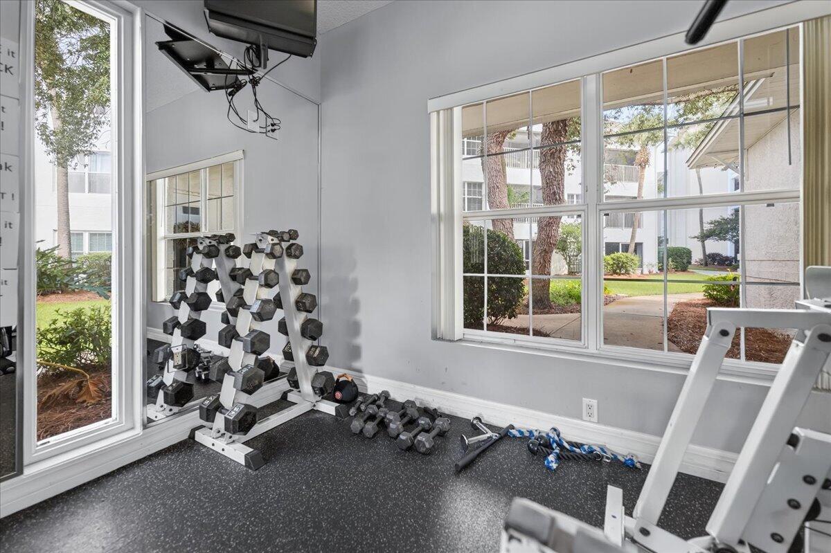 4276 Calinda Lane Niceville FL 32578
