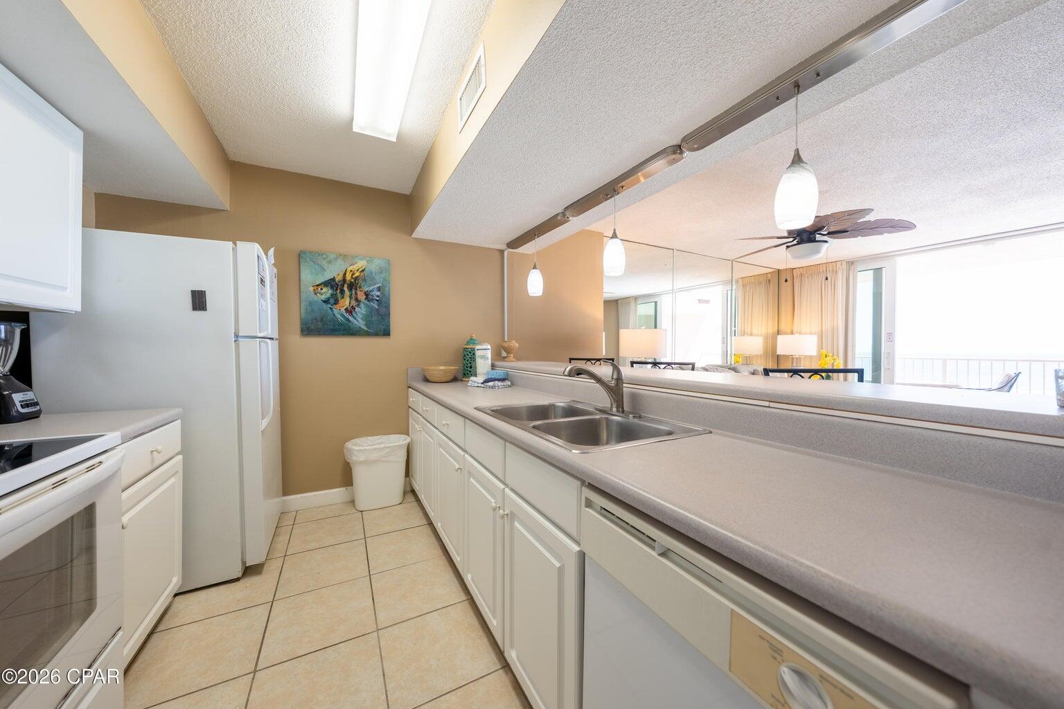 7205 Thomas Drive Panama City Beach FL 32408