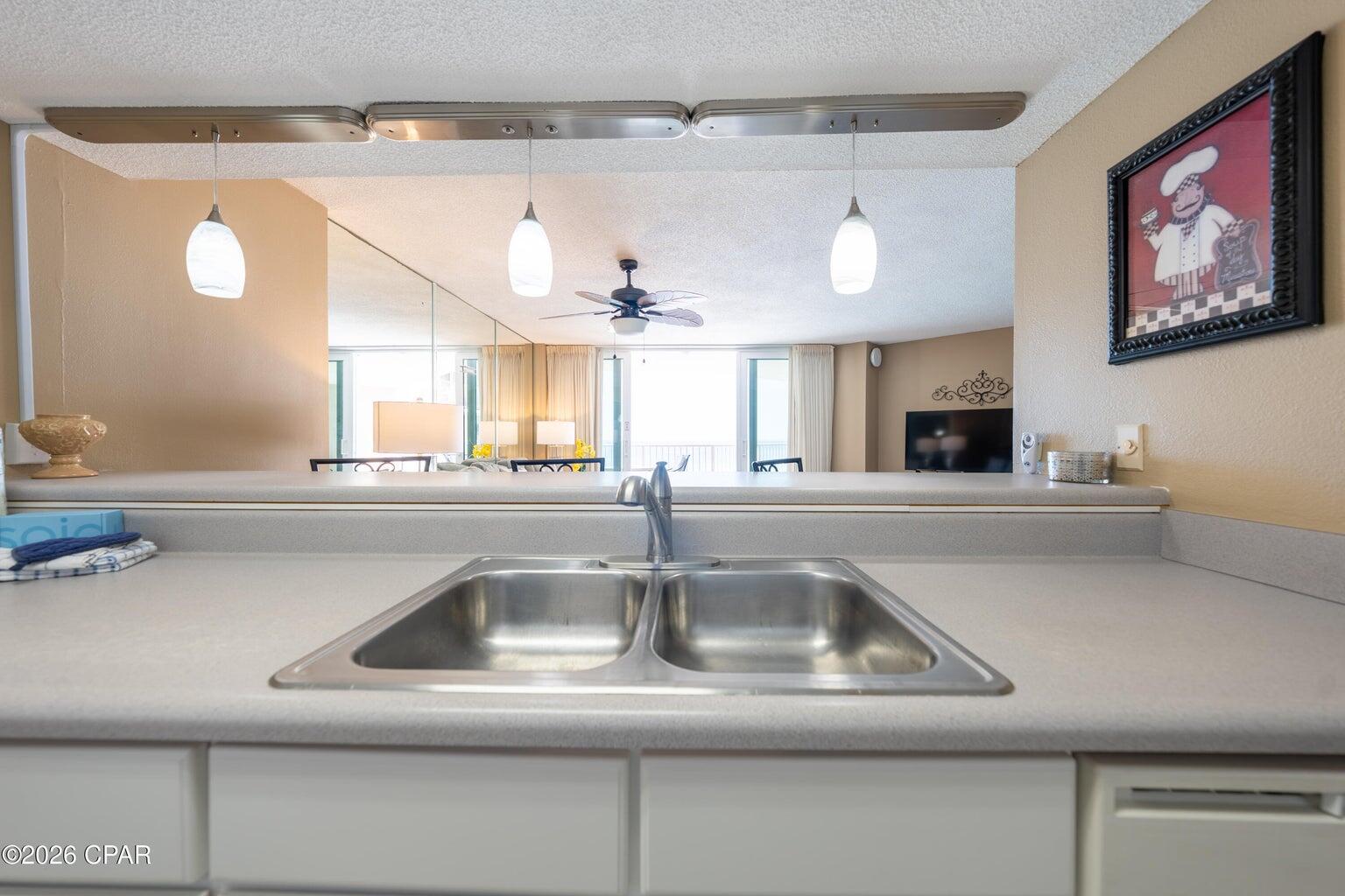 7205 Thomas Drive Panama City Beach FL 32408