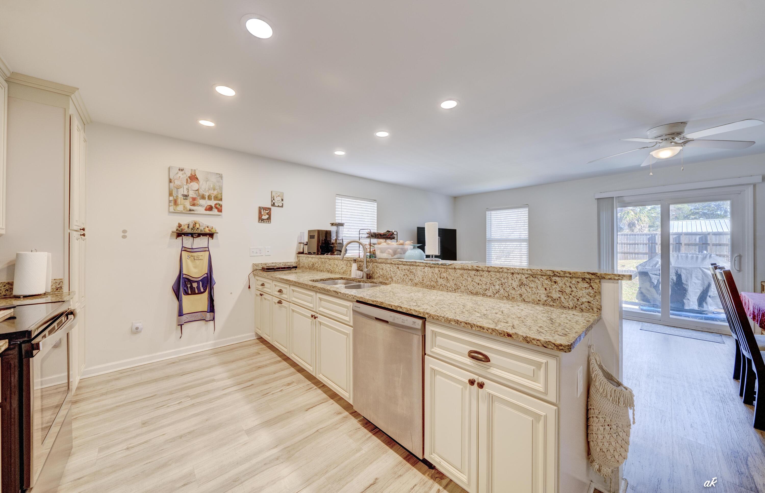 2432 Valley Oak Court A&b Panama City Beach FL 32408