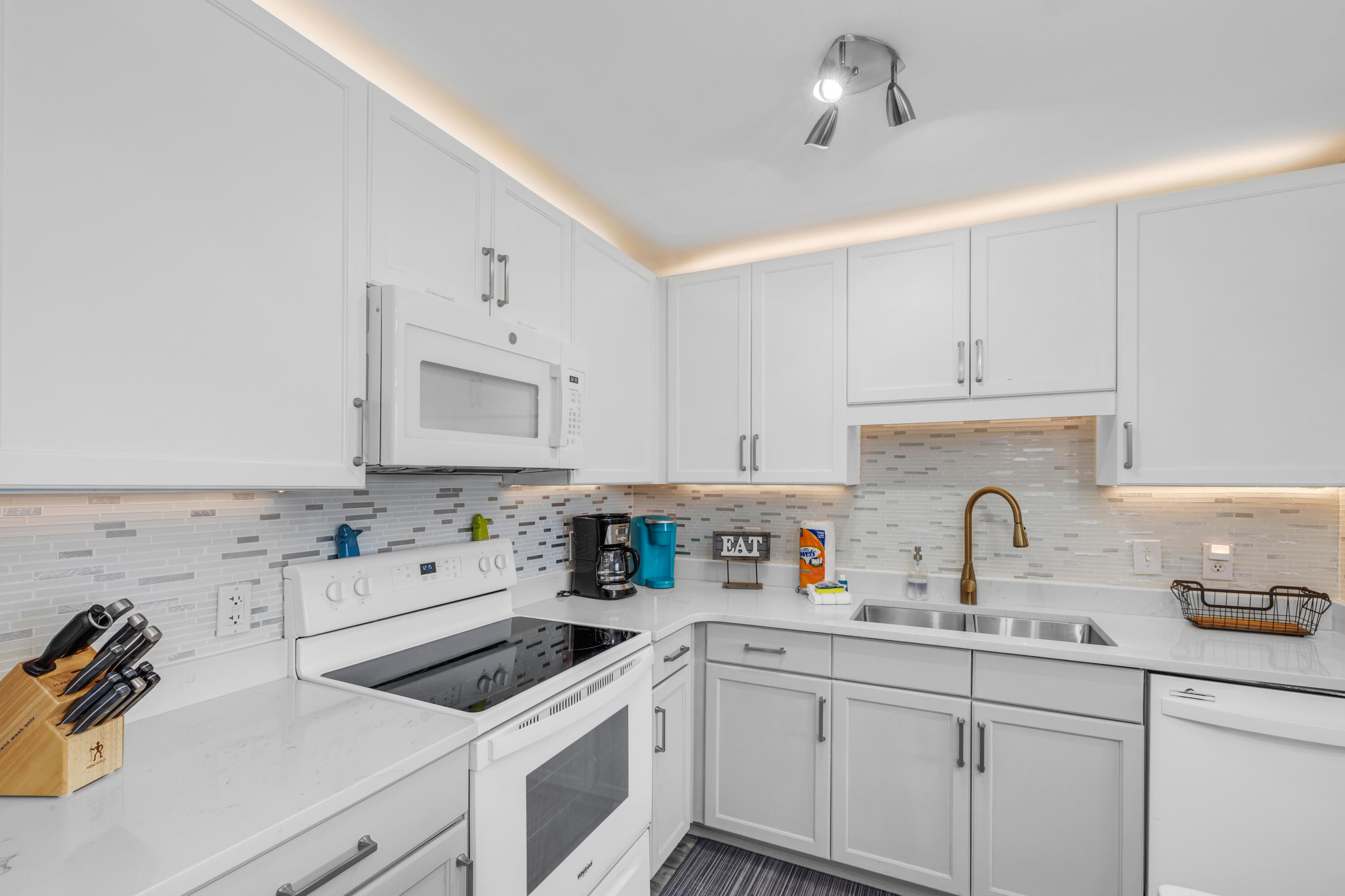 9860 S Thomas Drive Panama City Beach FL 32408