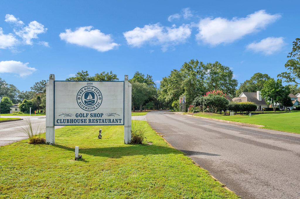 101 Southlake Court Niceville FL 32578