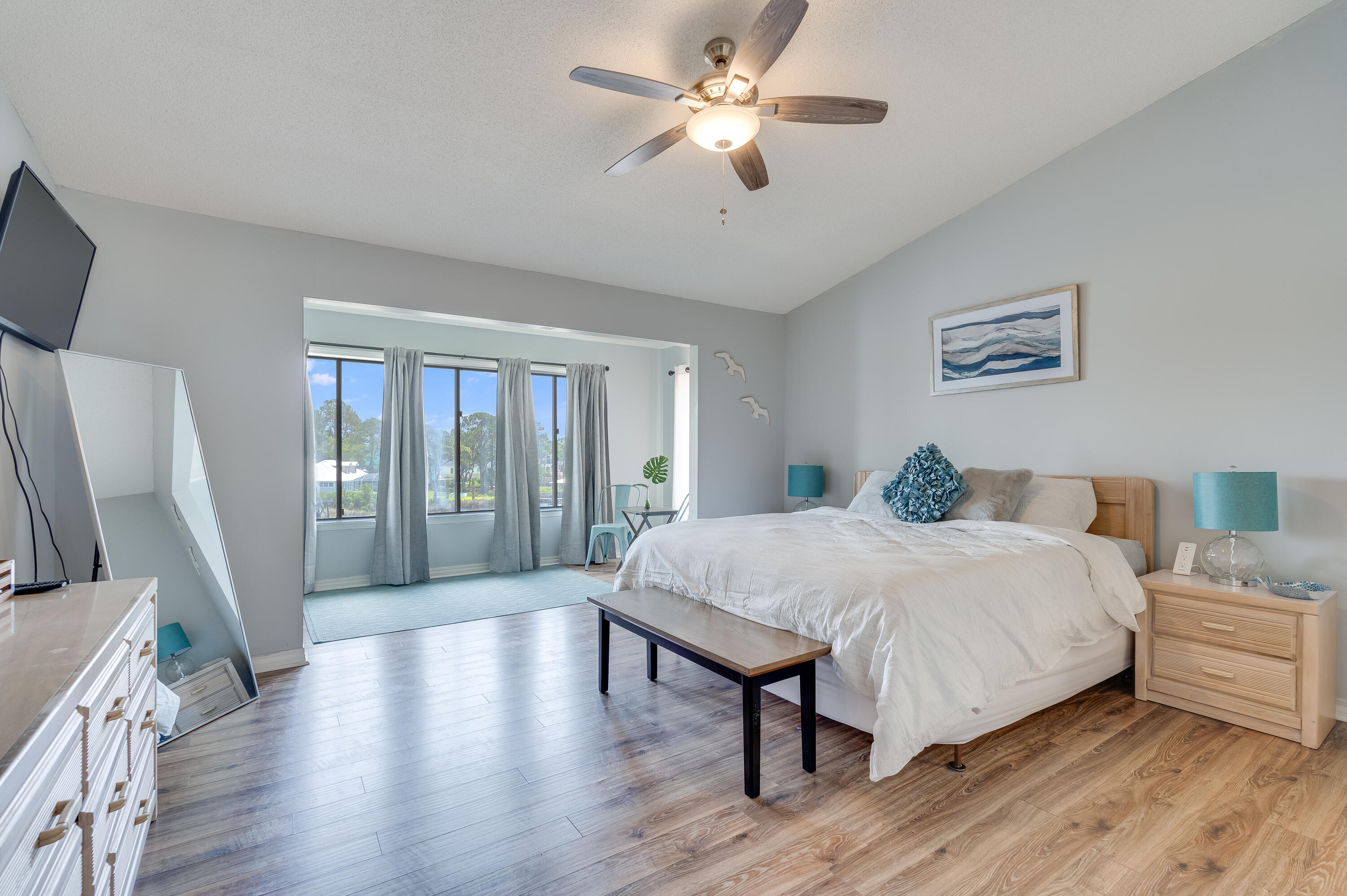 8730 Thomas Drive Panama City Beach FL 32408