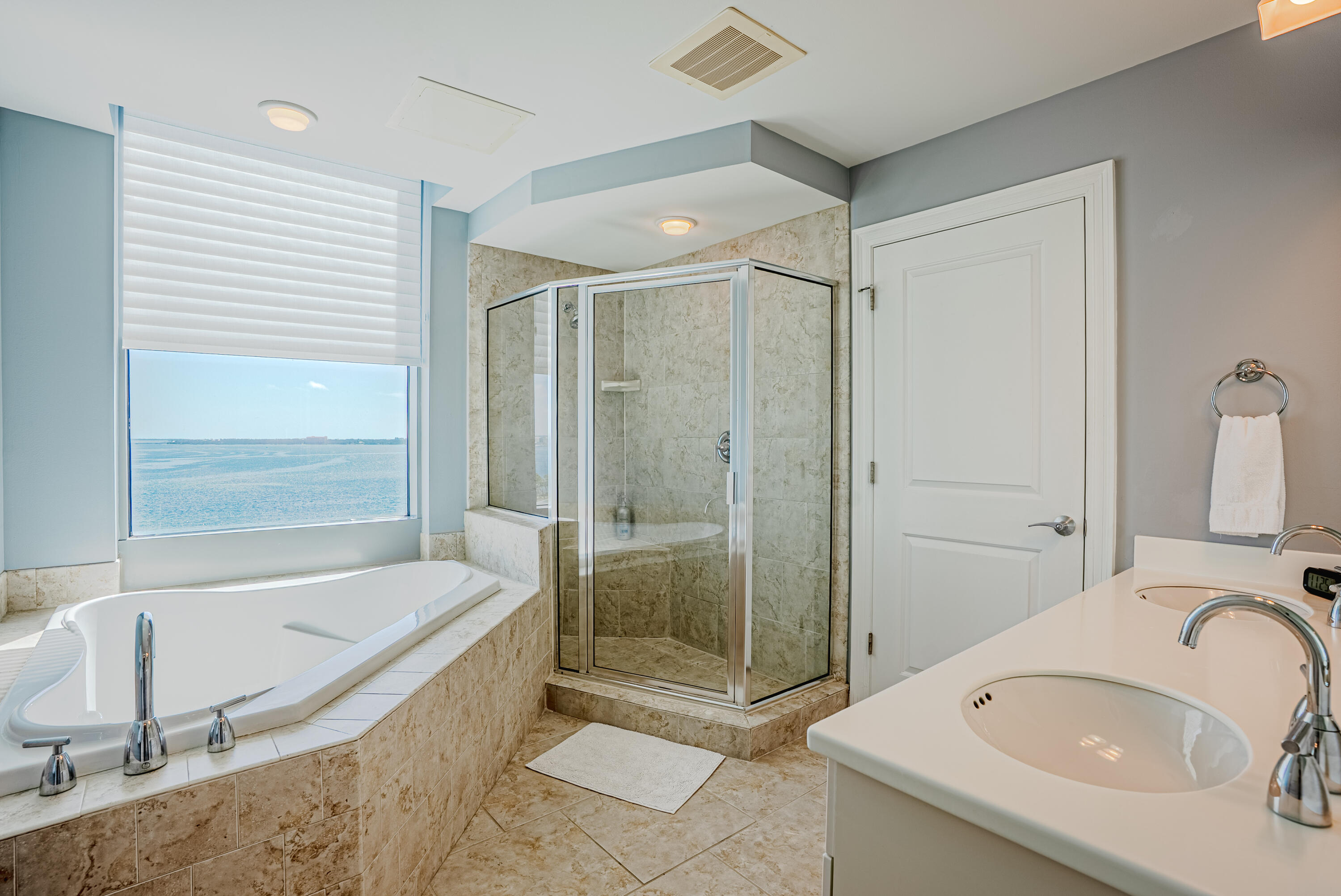 6422 W Highway 98 Panama City Beach FL 32407