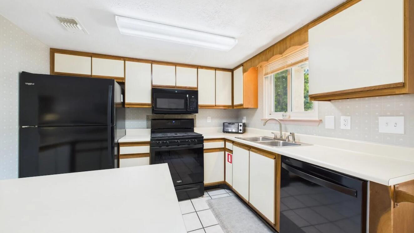 132 W Leslie Lane Panama City Beach FL 32407