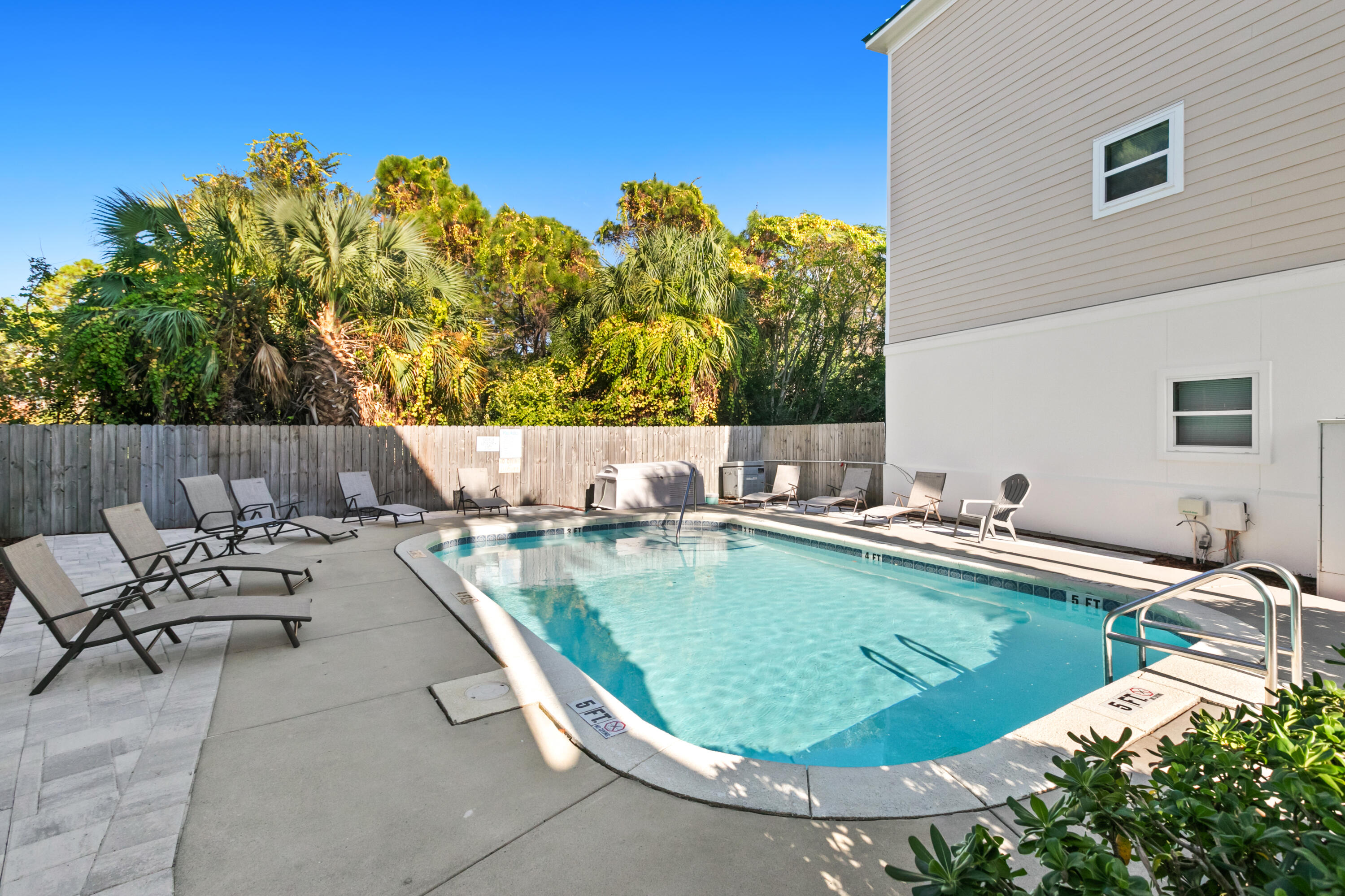 512 Dement Circle Panama City Beach FL 32407