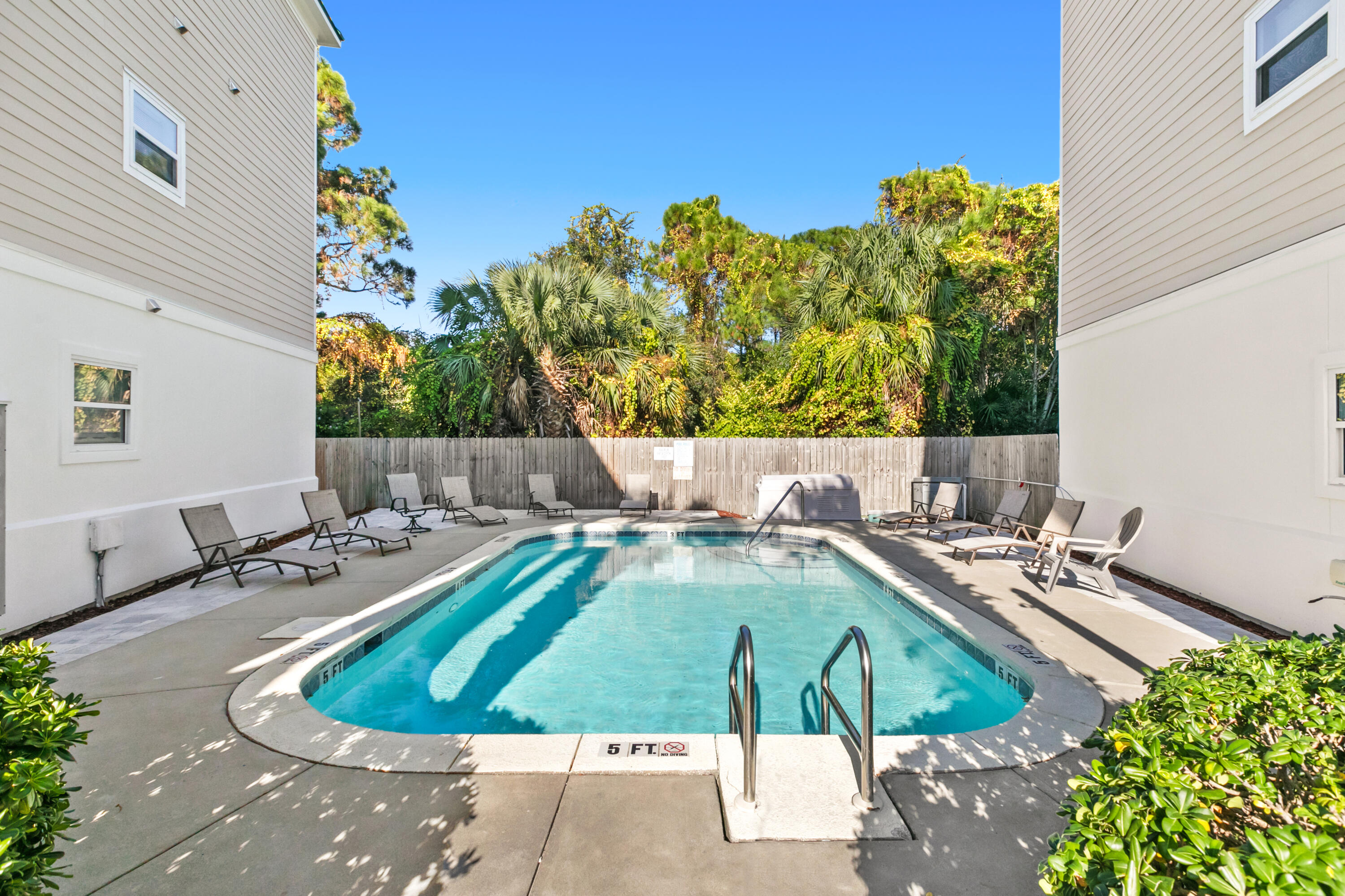 512 Dement Circle Panama City Beach FL 32407