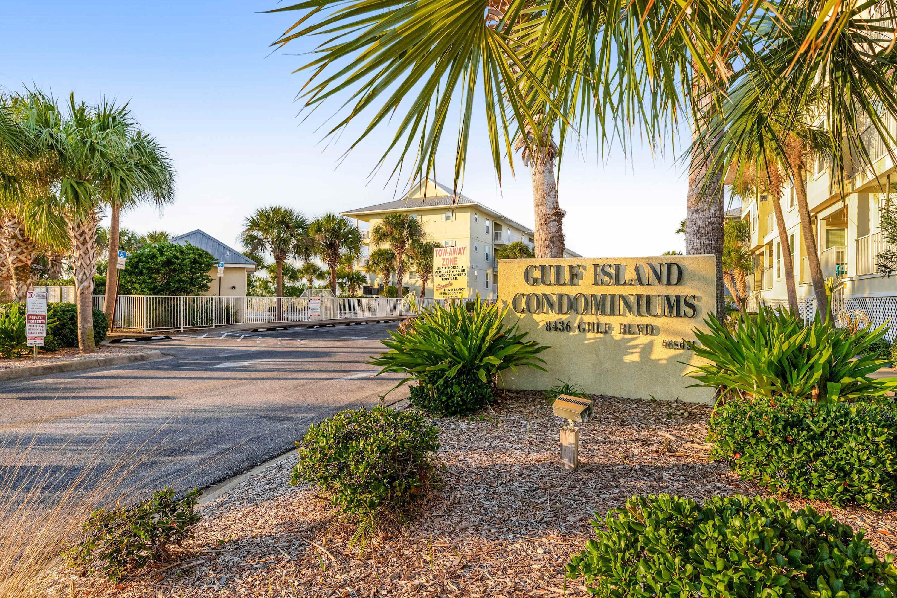 8436 Gulf Boulevard Navarre FL 32566