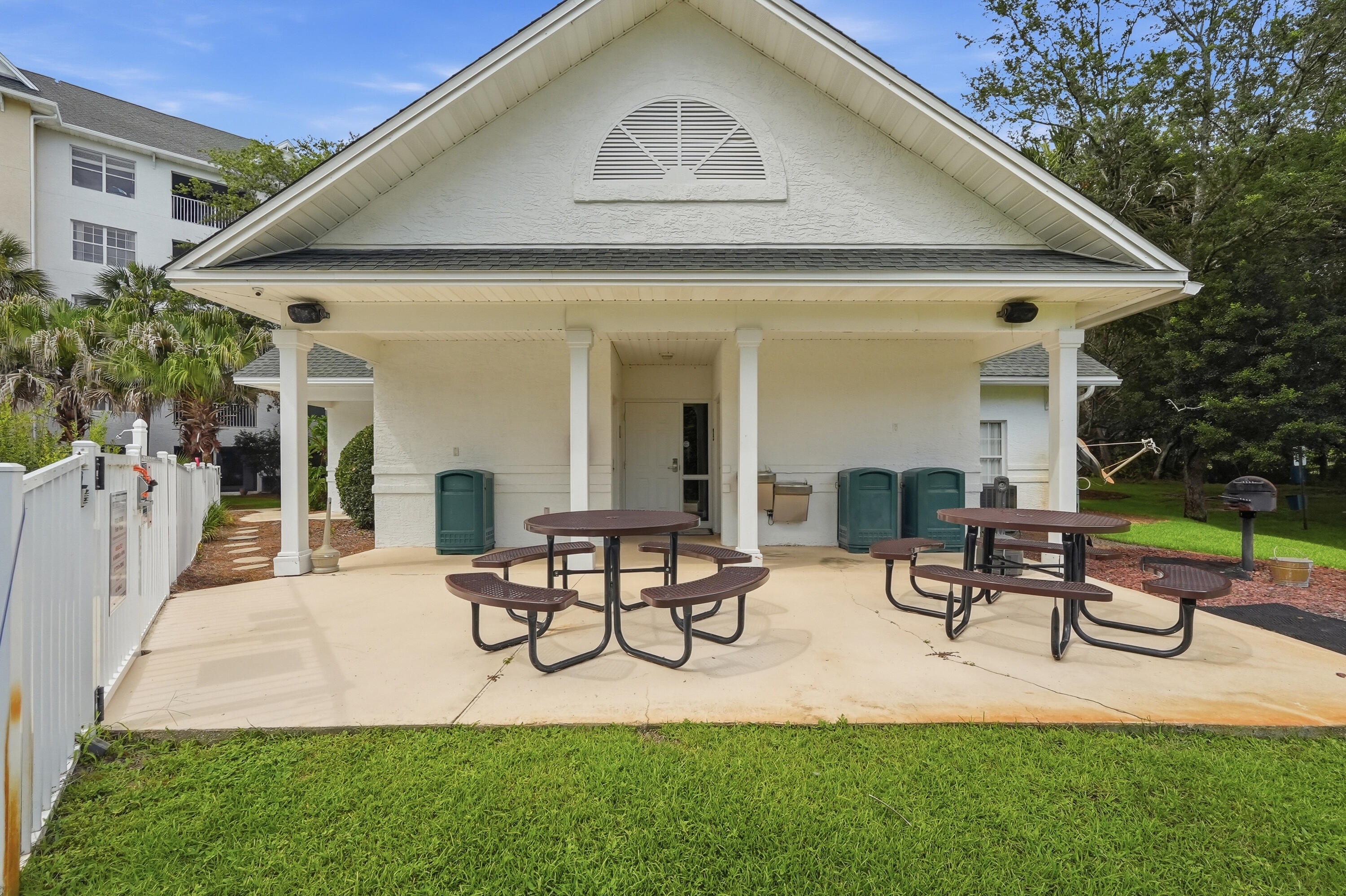 4270 Calinda Lane Niceville FL 32578