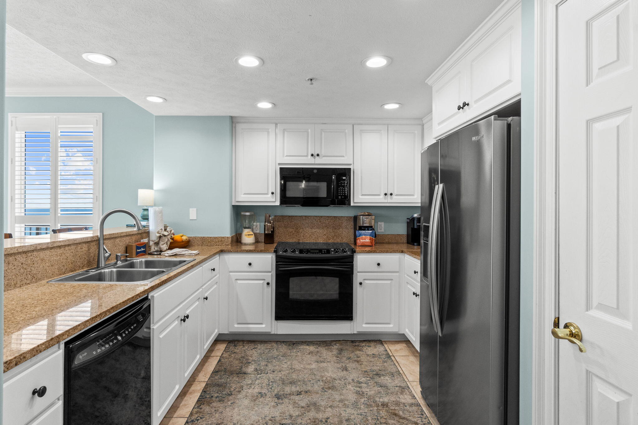 5004 Thomas Drive Panama City Beach FL 32408