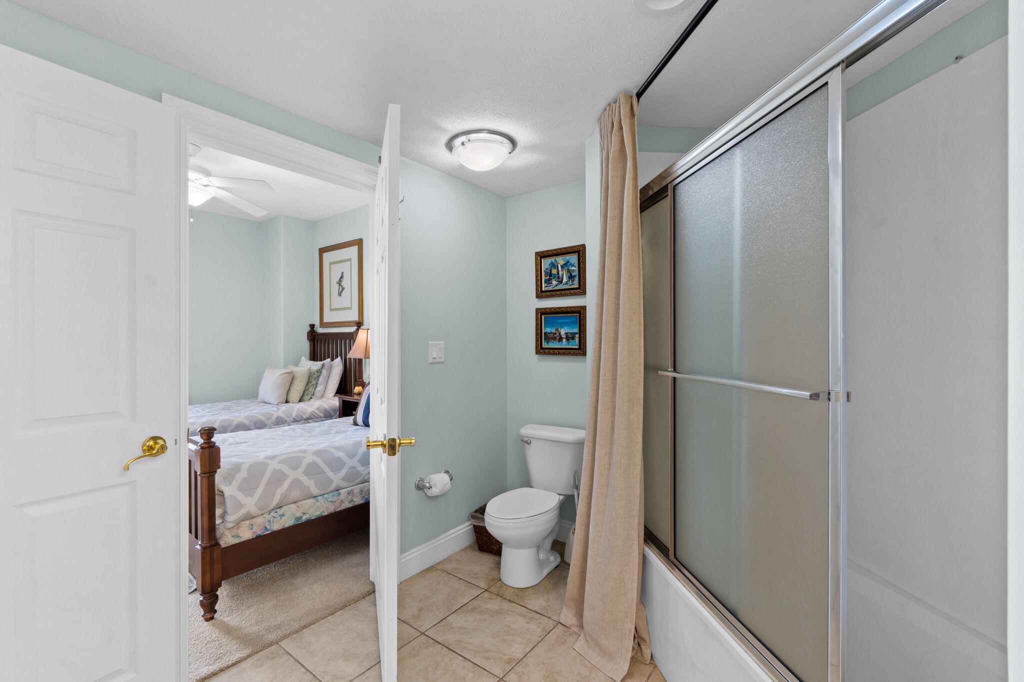 5004 Thomas Drive Panama City Beach FL 32408