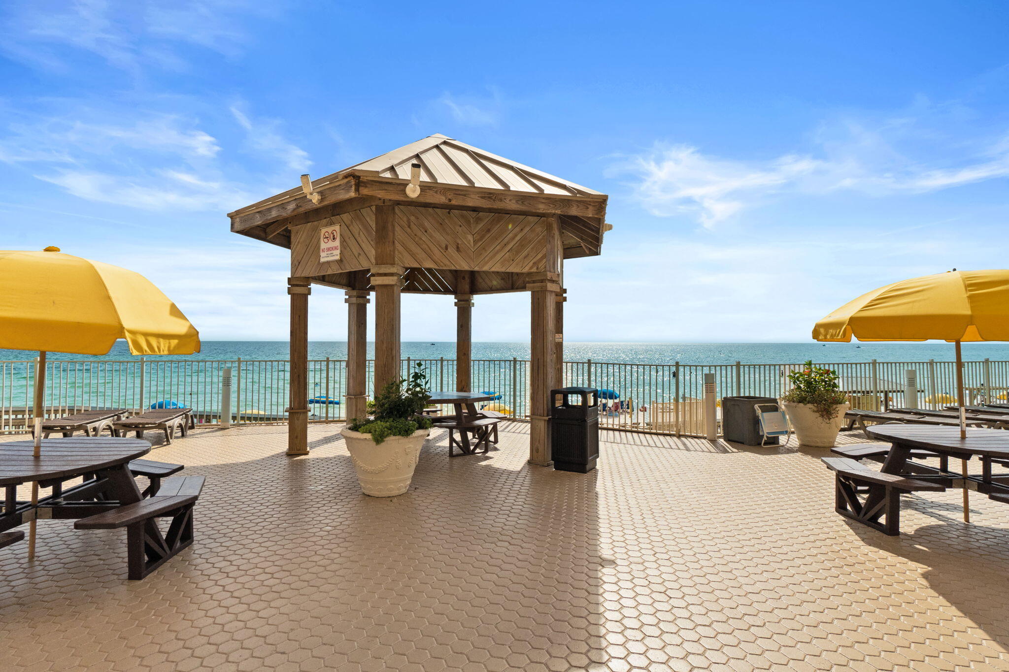 5004 Thomas Drive Panama City Beach FL 32408