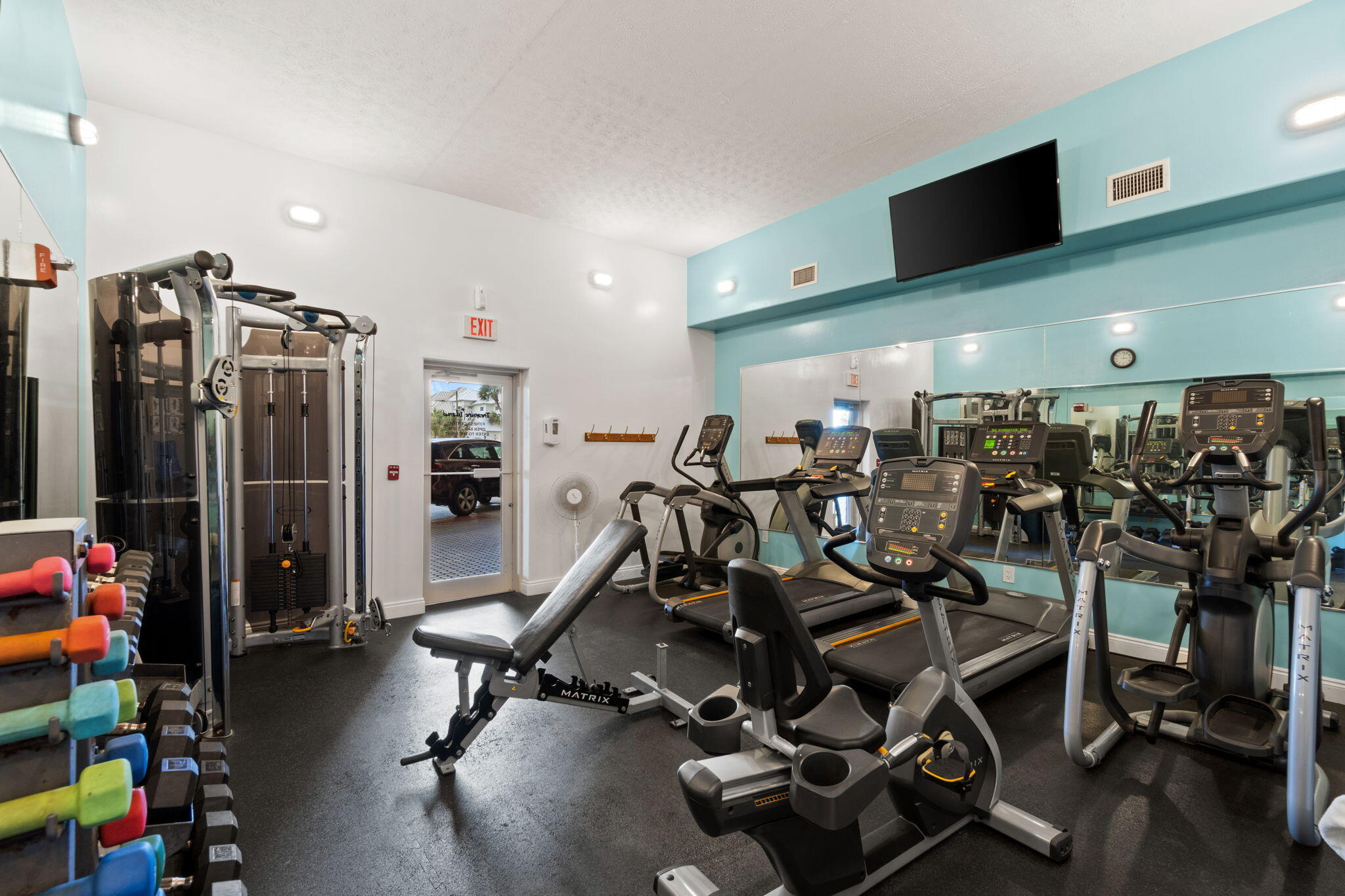 5004 Thomas Drive Panama City Beach FL 32408