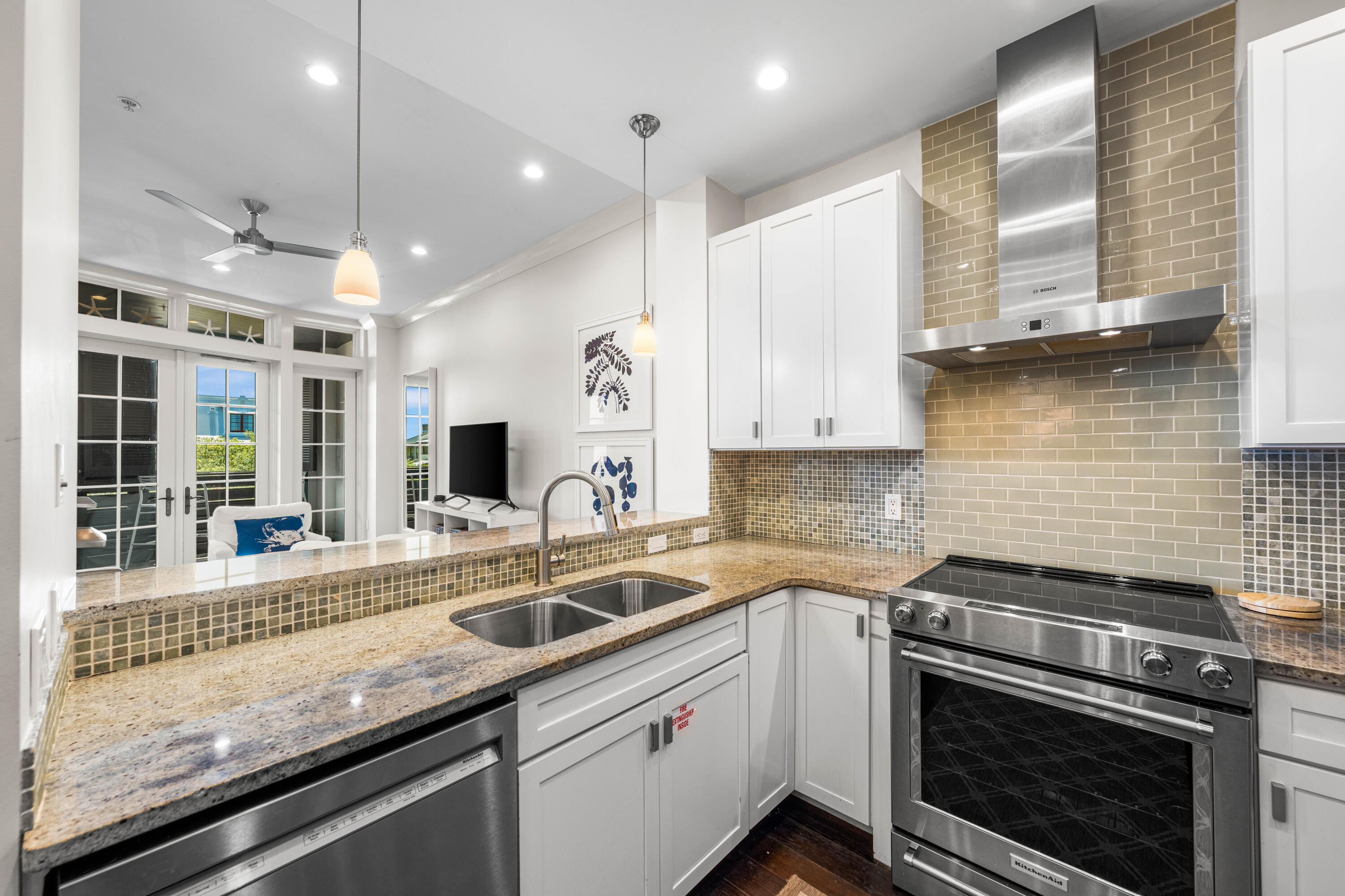 84 N Barrett Square Rosemary Beach FL 32461